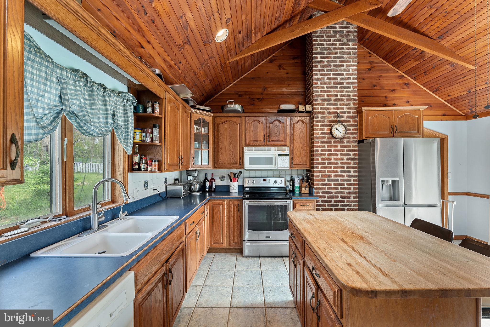 OLD RUSSELL FARM - Residential