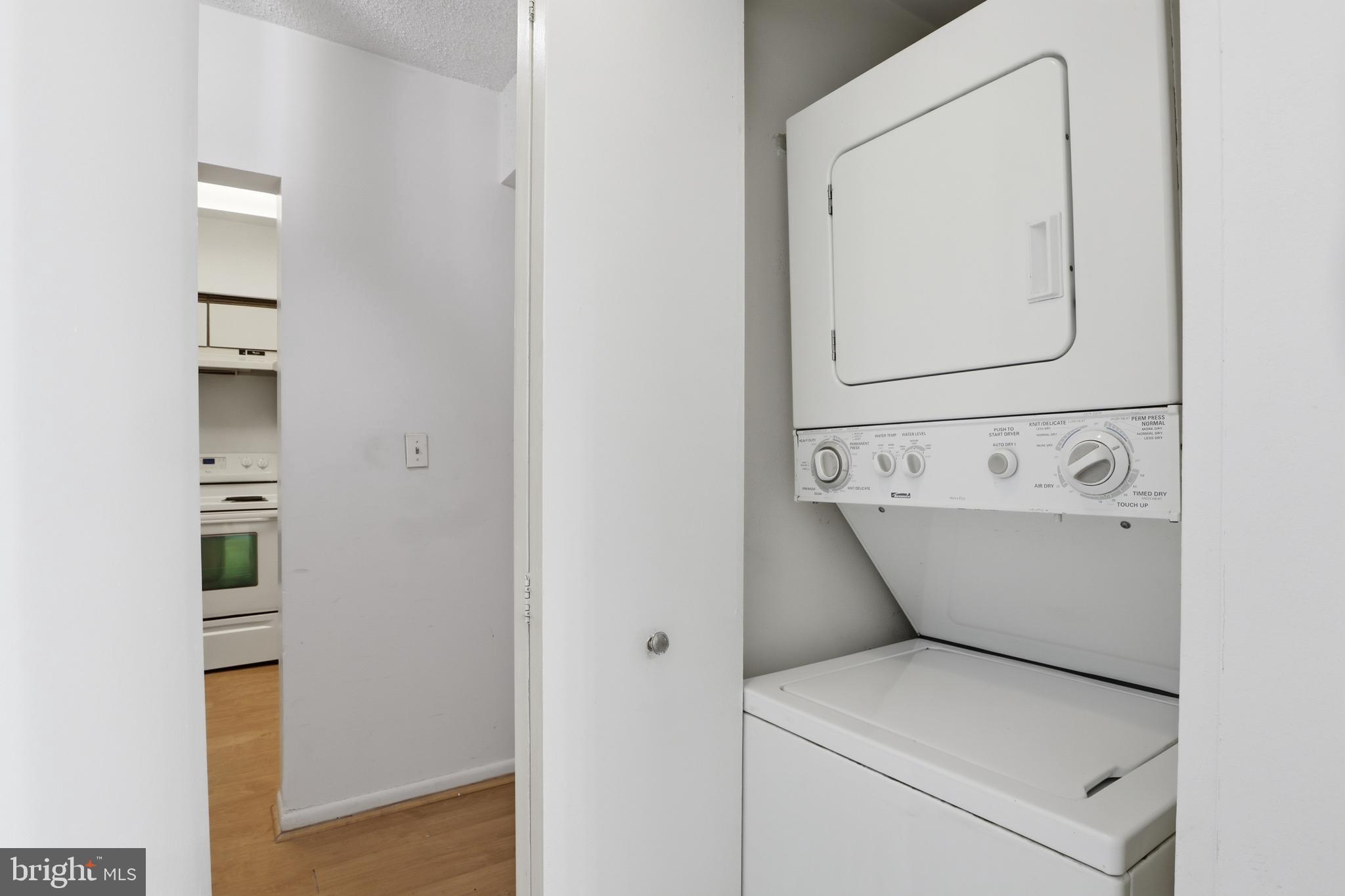 SKYLINE SQUARE CONDO - Residential