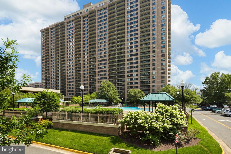 Opportunity knocks with this charming 1-bedroom, 1-bath condo priced to reflect its potential.  It offers the perfect opportunity to create a space that truly reflects your style, and is an ideal option for a first-time buyer looking to build instant equity or for an investor seeking strong rental potential in a highly desirable location . ***

With an open-concept layout, private balcony access from both the living room and bedroom, and the convenience of an in-unit washer and dryer, the foundation is already here.  The kitchen is ready for your personal touch — just bring your vision. *** 

Enjoy the ease of full-service condo living with a 24-hour front desk and exceptional amenities, including a pool, fitness center, rooftop space, extra storage, and an assigned parking space — a true bonus in this area. ***

Perfectly situated with easy access to DC and the Pentagon, and just minutes from Mark Center, Old Town Alexandria, Reagan National Airport, I-395, and the Beltway, this location makes commuting and everyday convenience effortless. ***

Don’t miss your chance to secure a great home in a prime Northern Virginia location.