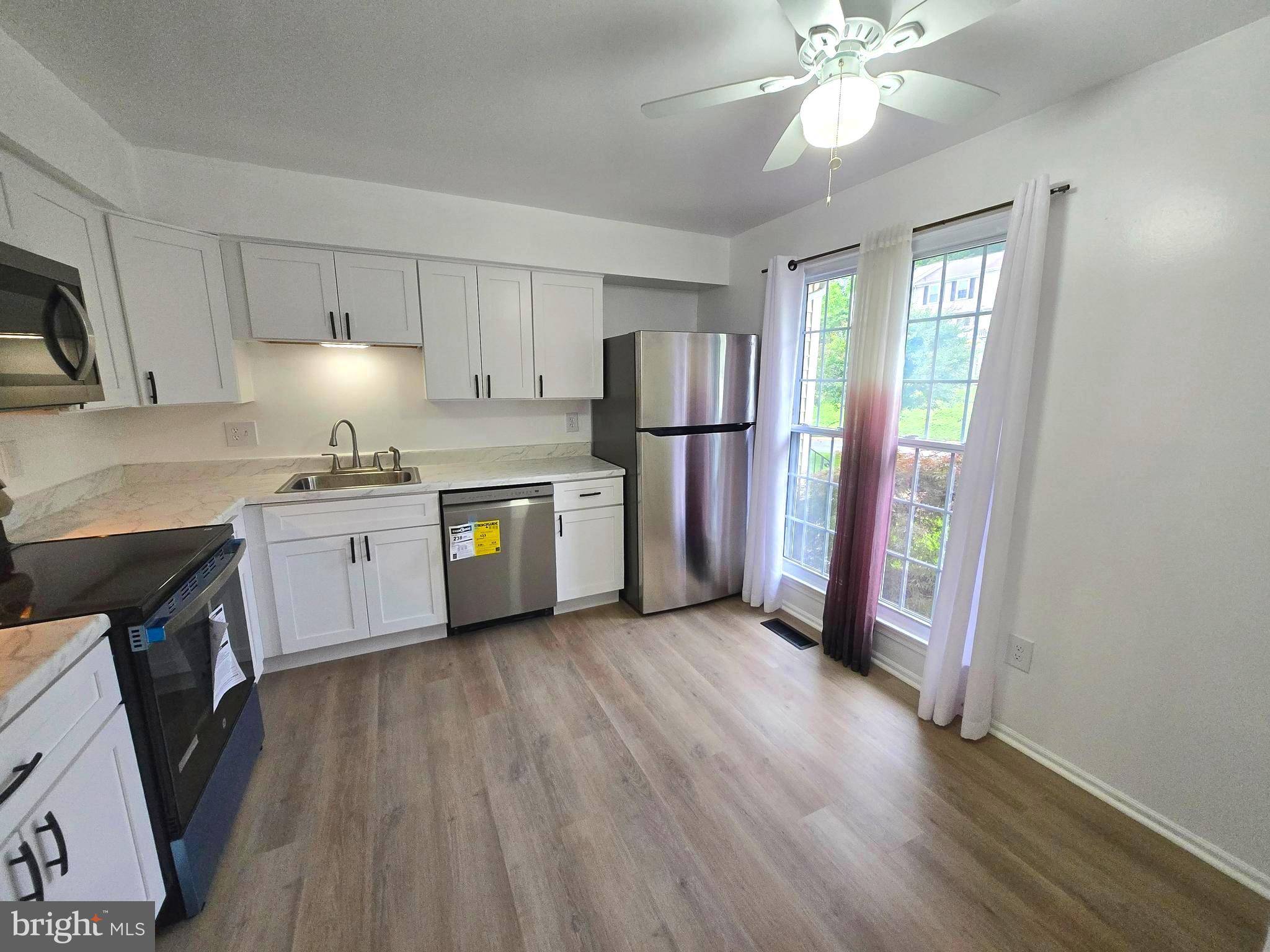 7657 SHEFFIELD VILLAGE LANE