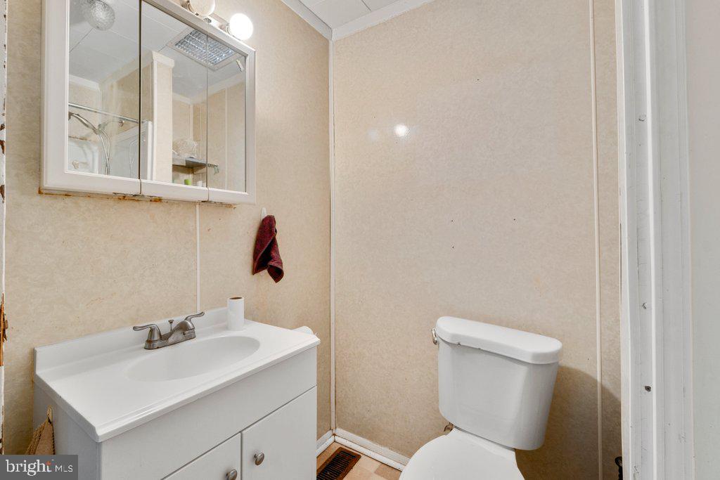 CHARLES VILLAGE - Residential