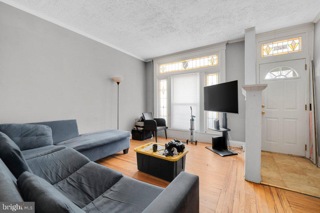 CHARLES VILLAGE - Residential