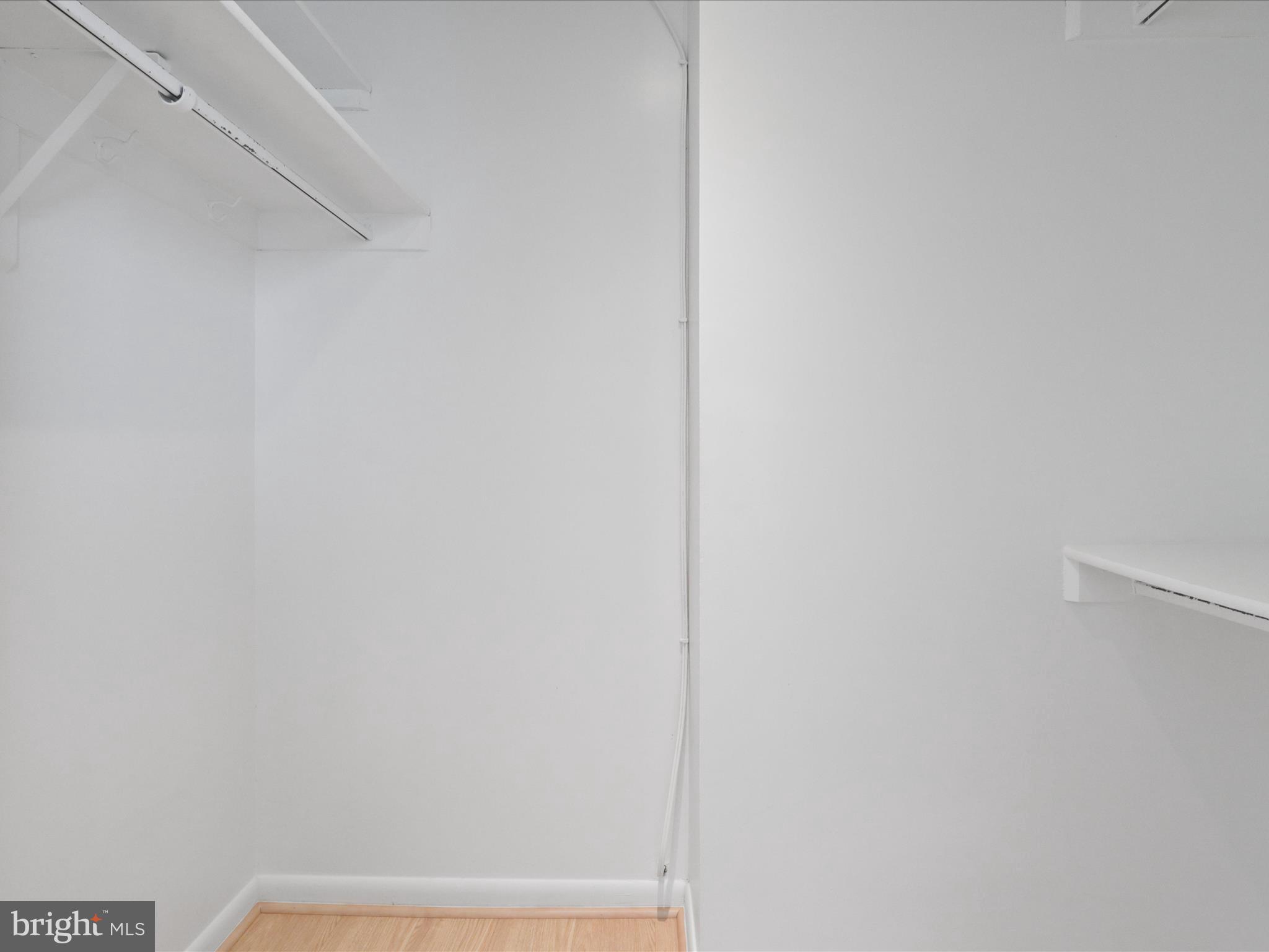 SKYLINE PLAZA - Residential