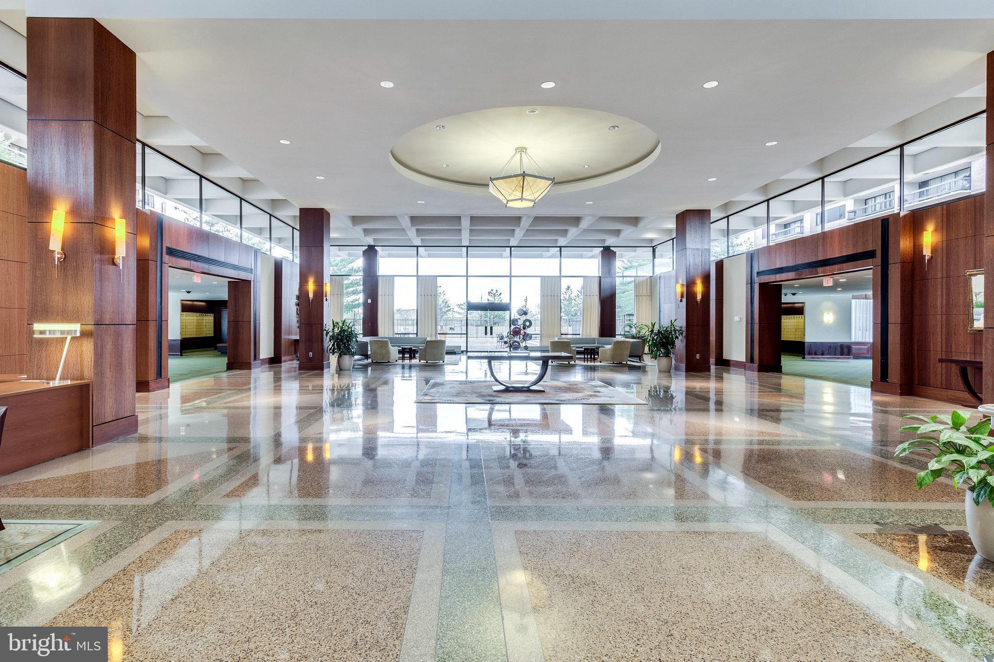 SKYLINE PLAZA - Residential