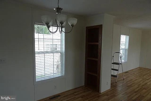 48 MOLLIE DRIVE