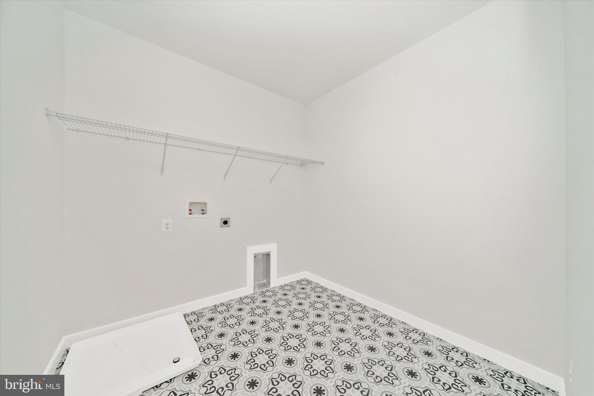 MILLERSVILLE - Residential