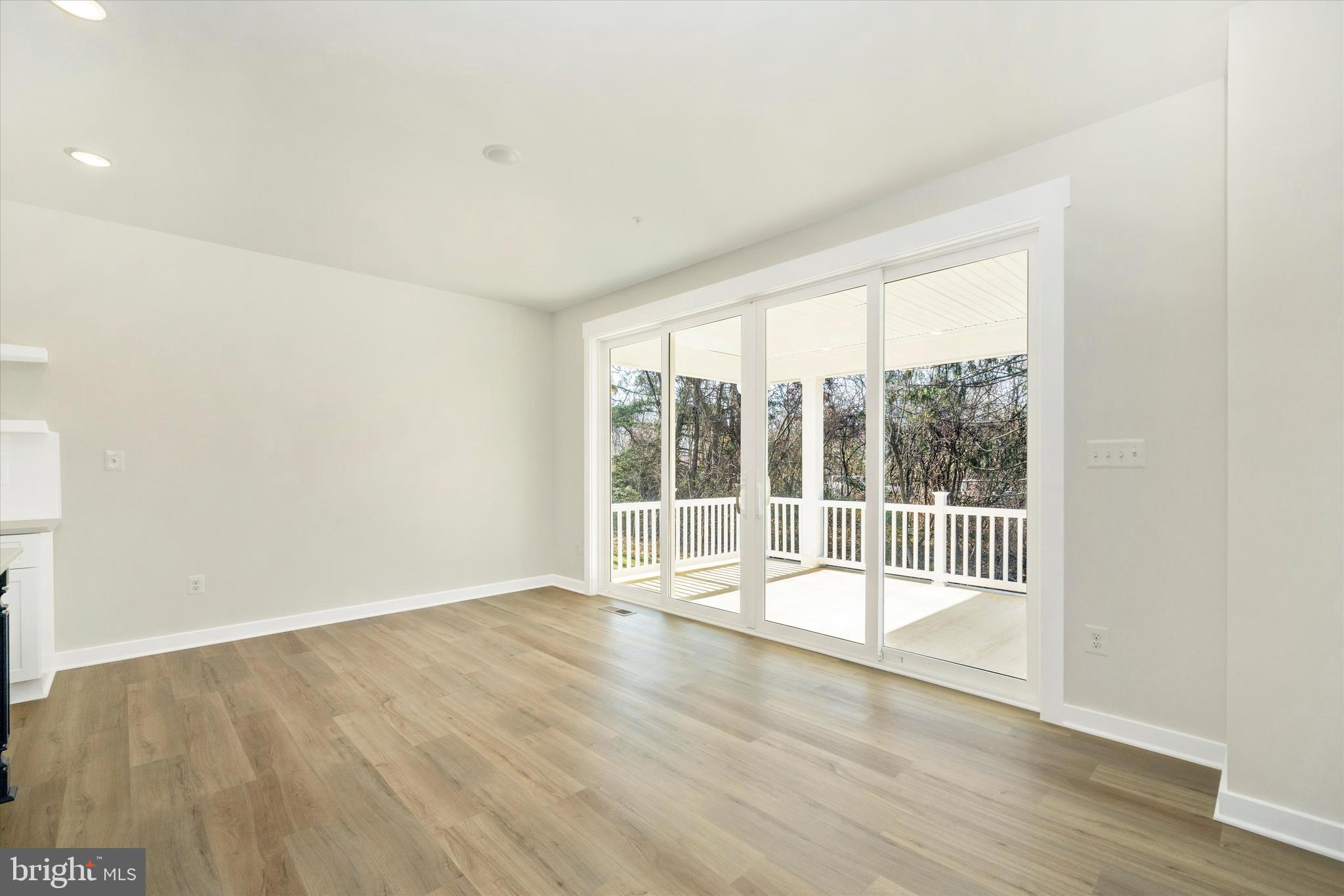 MILLERSVILLE - Residential