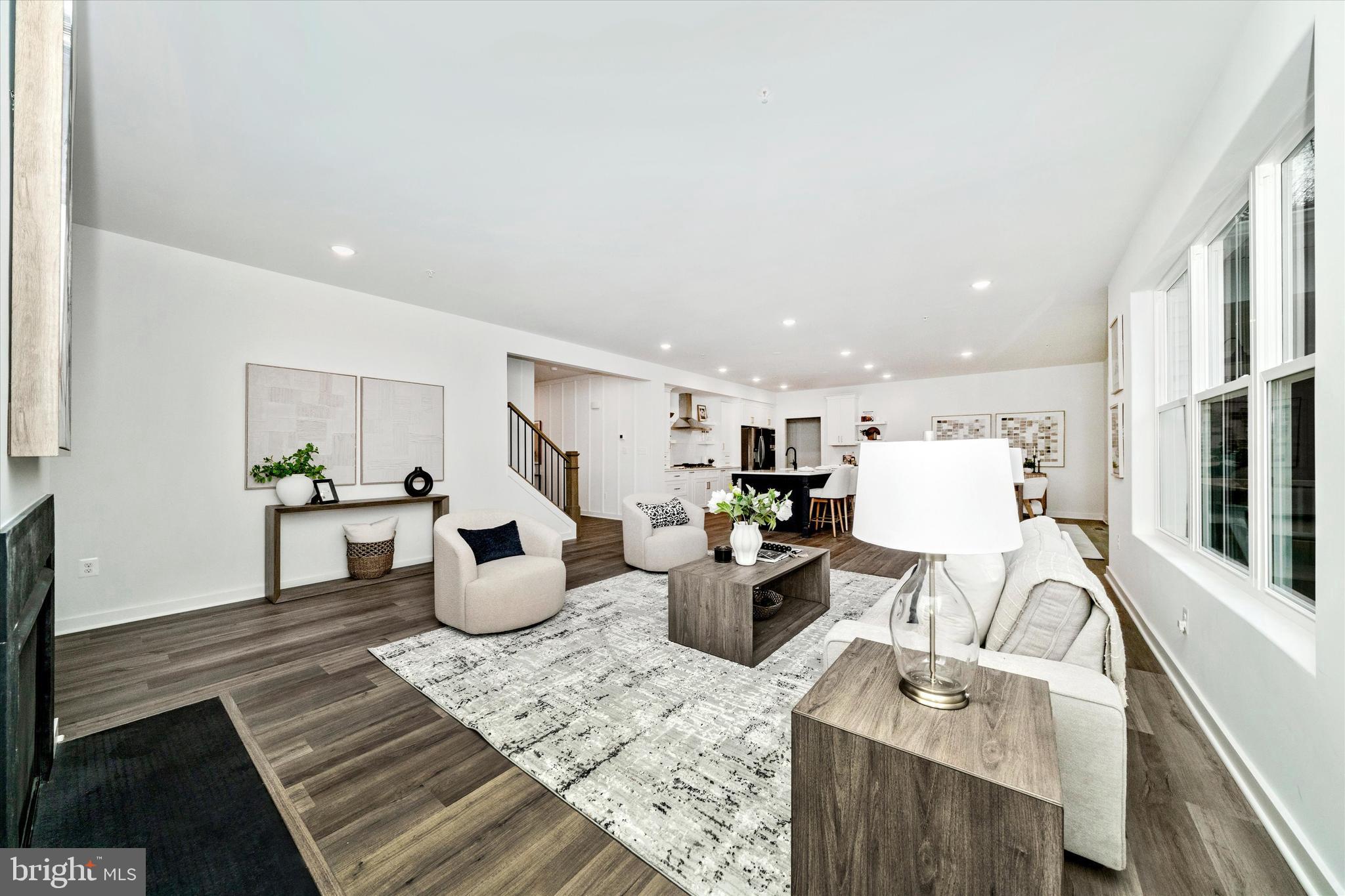 MILLERSVILLE - Residential