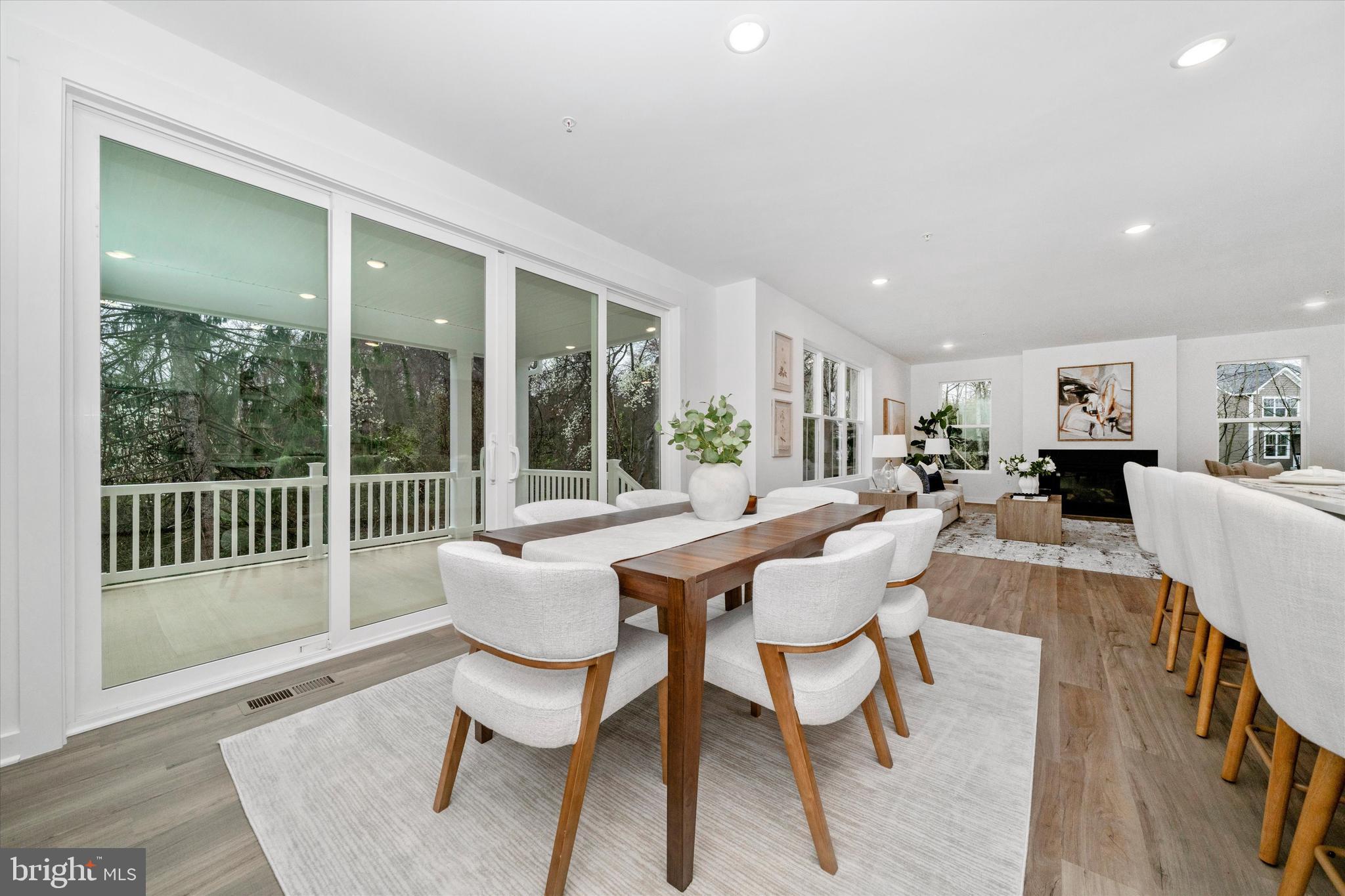 MILLERSVILLE - Residential