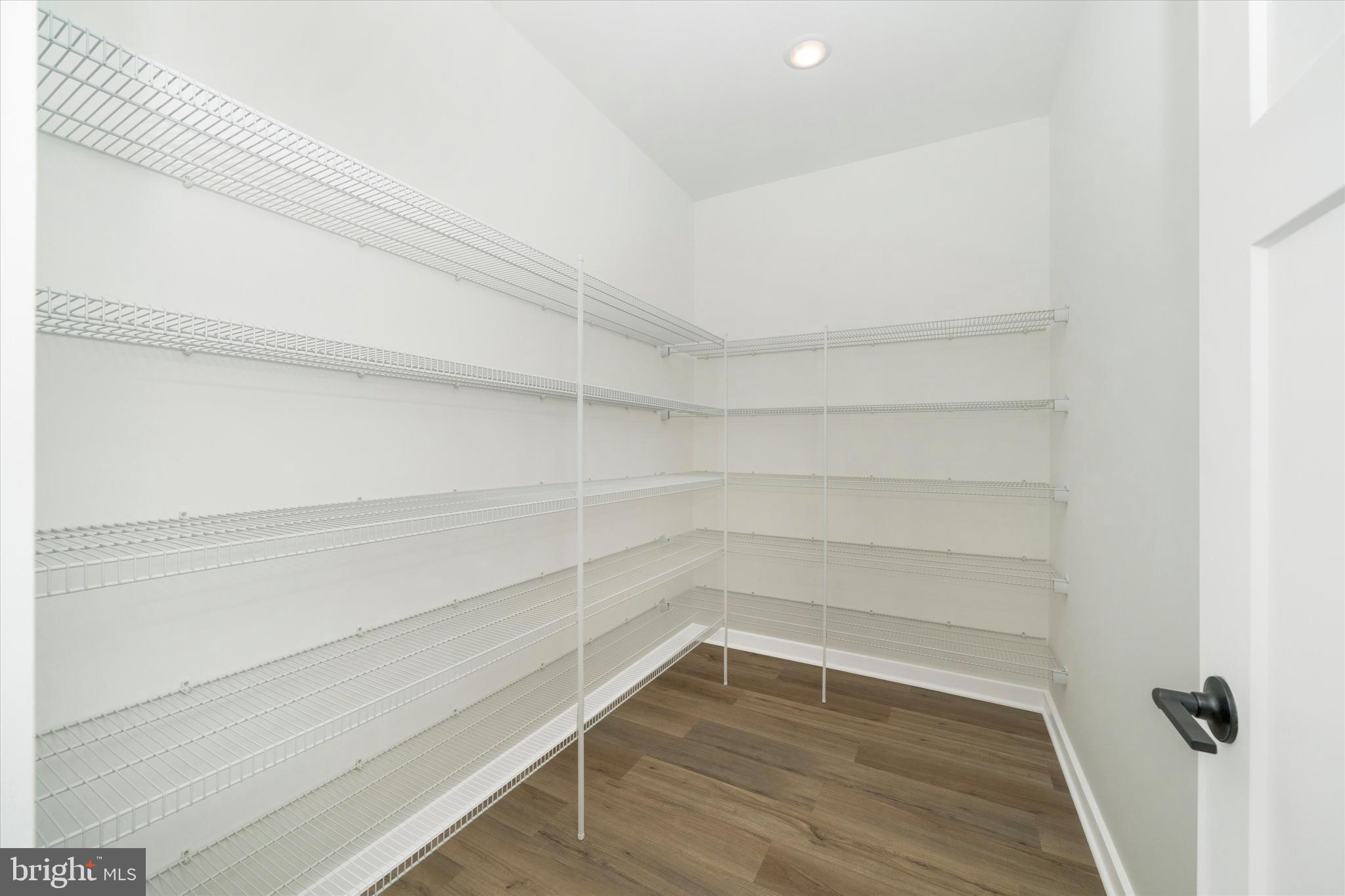 MILLERSVILLE - Residential