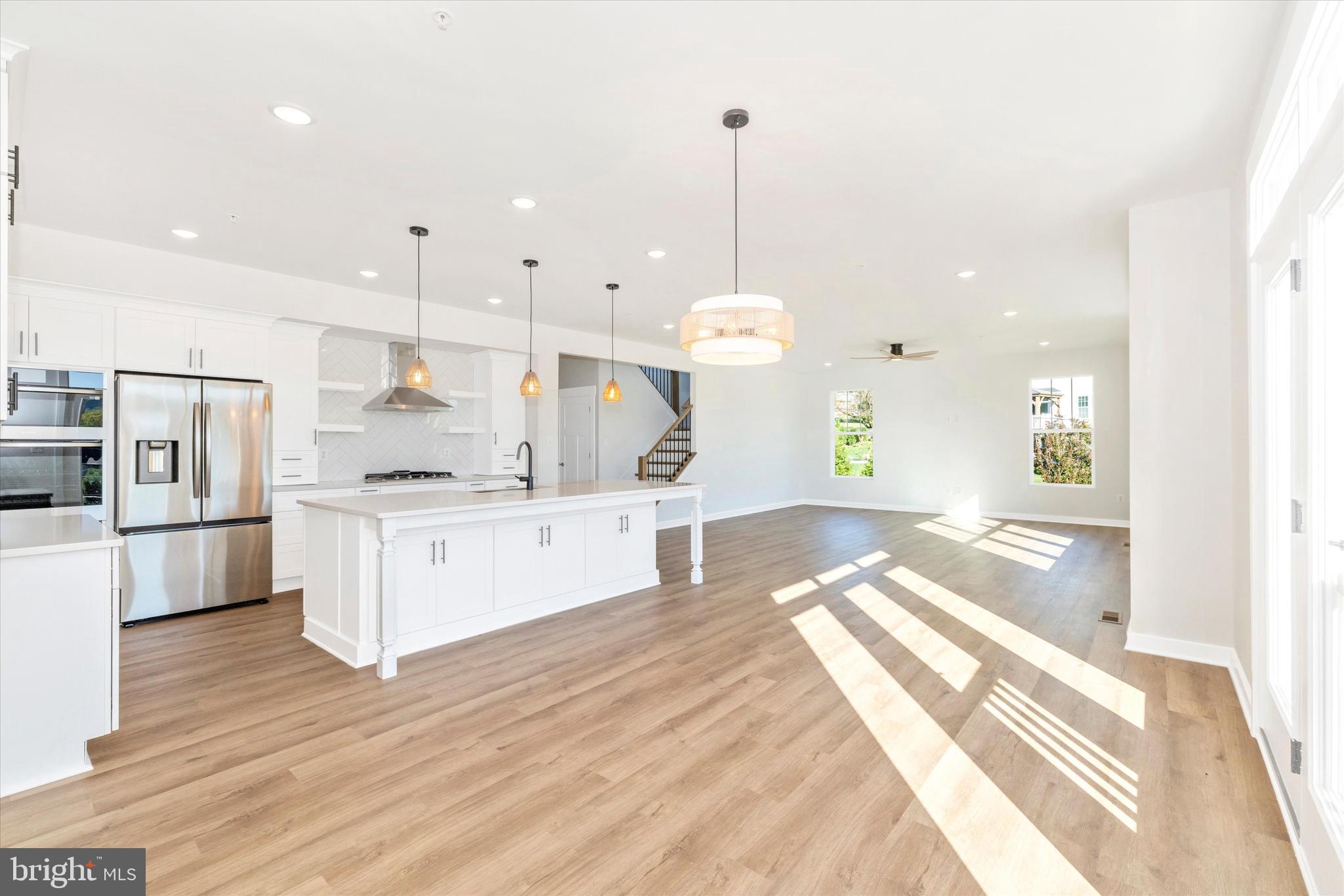 MILLERSVILLE - Residential