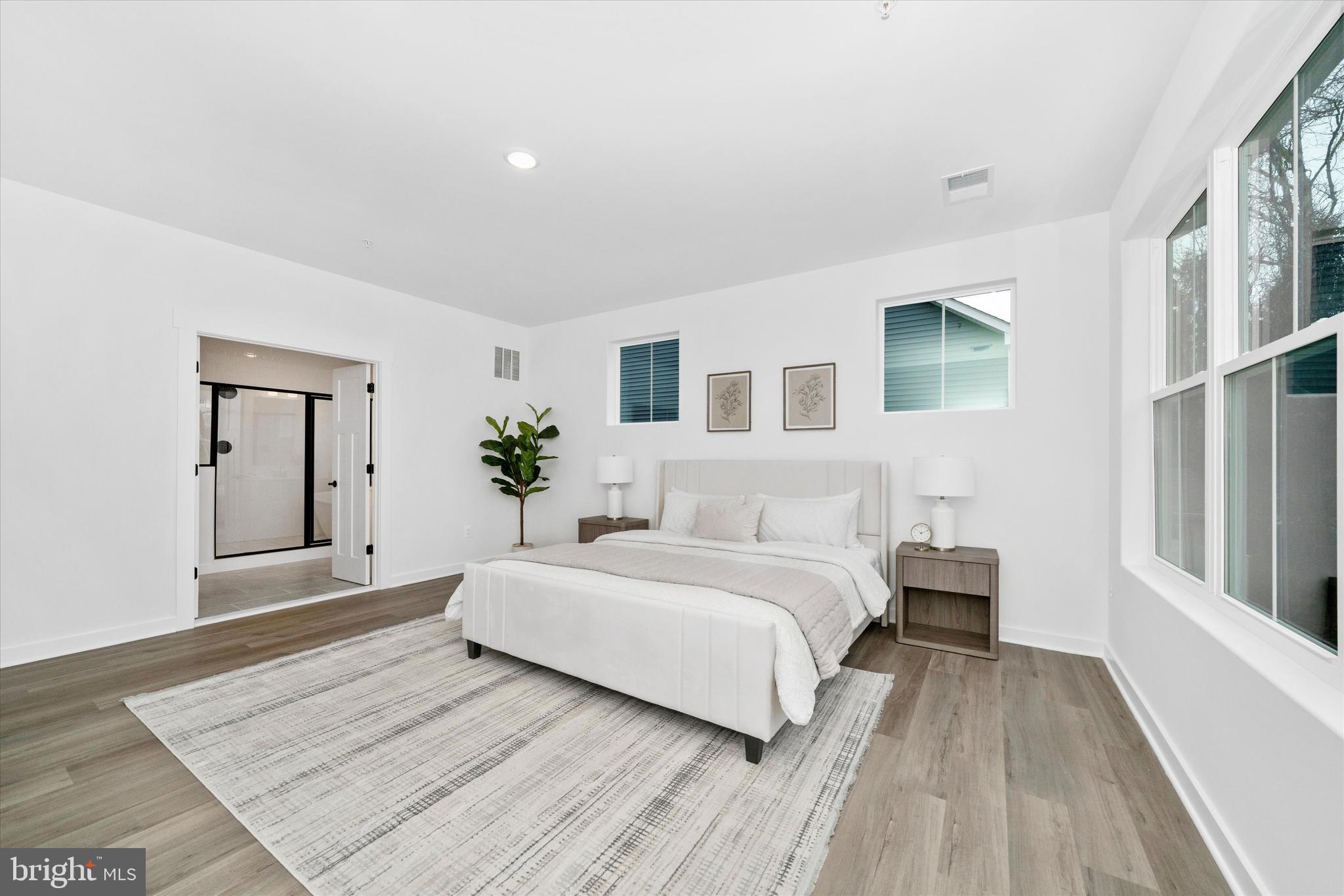 MILLERSVILLE - Residential