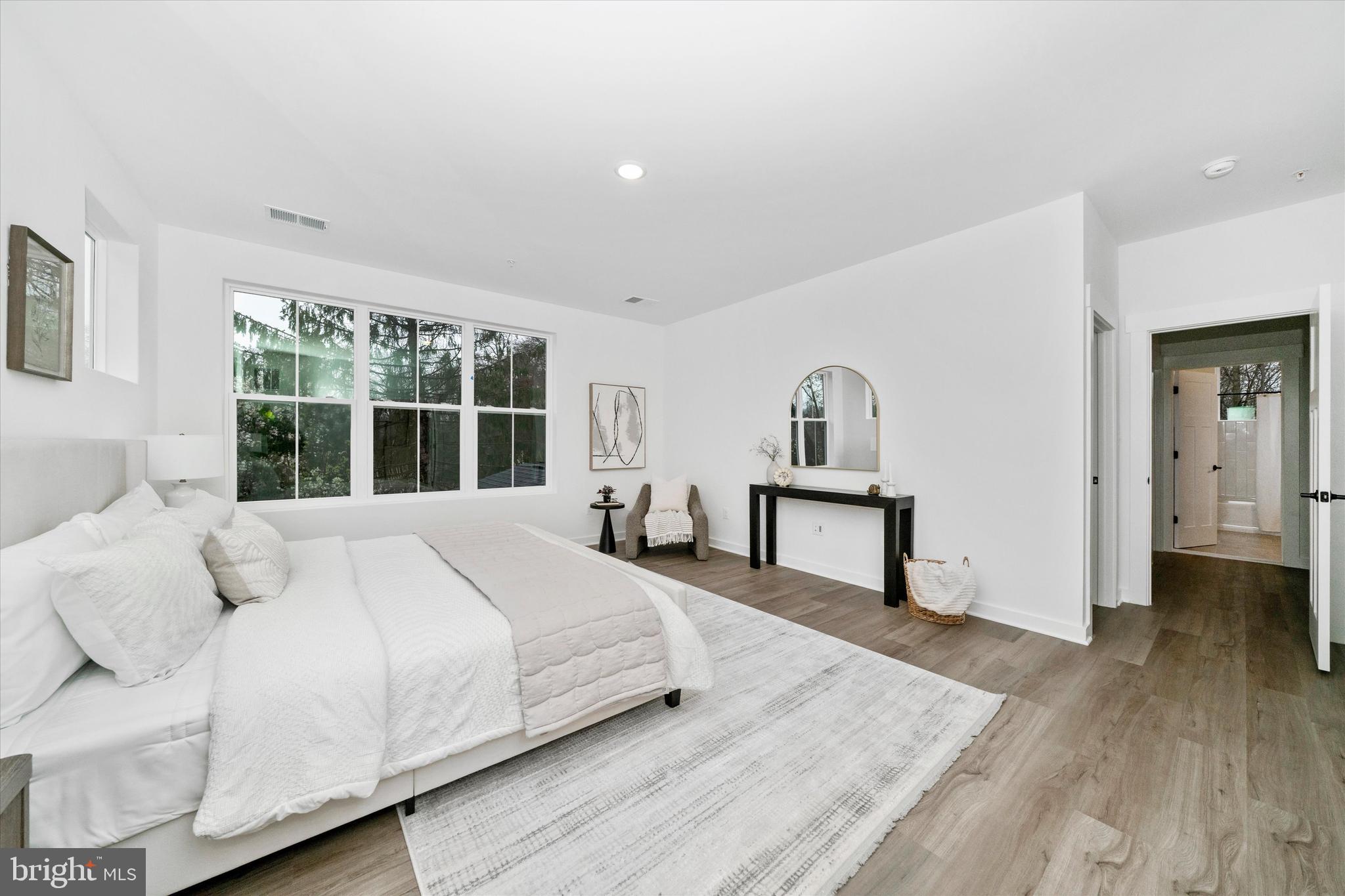 MILLERSVILLE - Residential