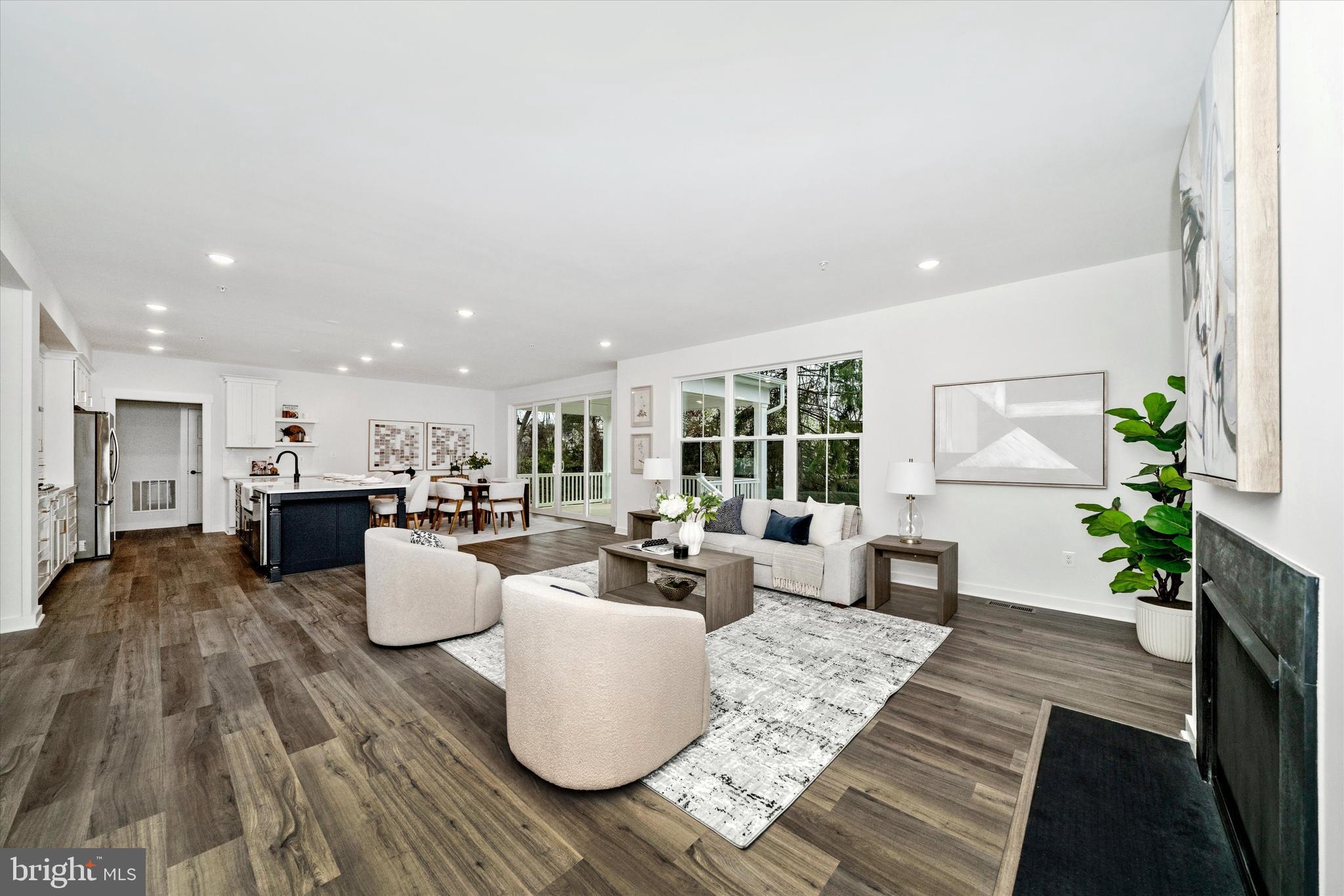 MILLERSVILLE - Residential