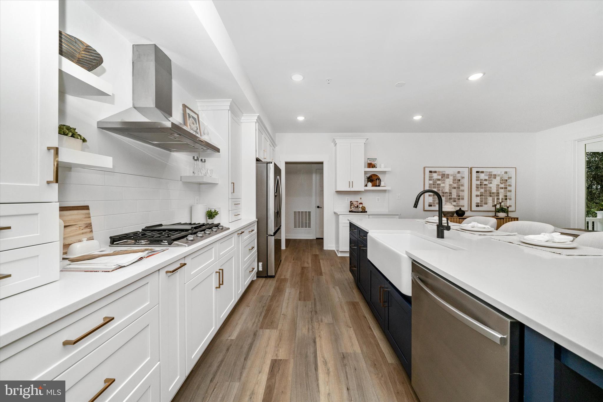 MILLERSVILLE - Residential