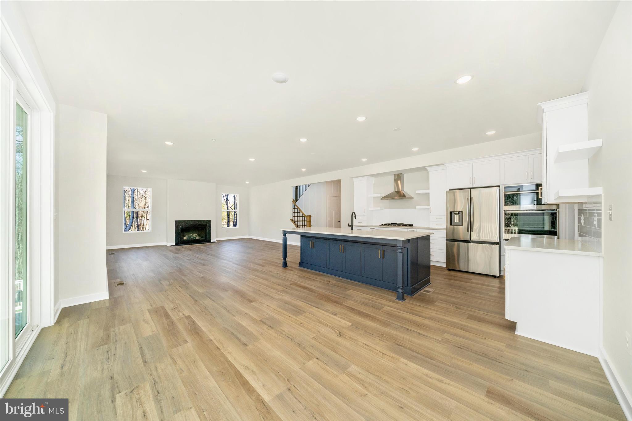 MILLERSVILLE - Residential