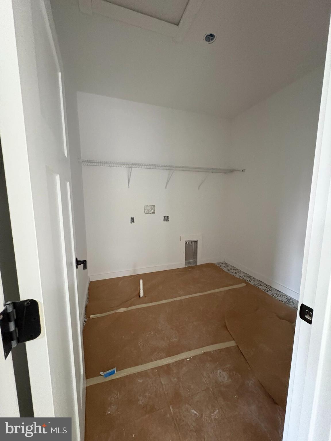 MILLERSVILLE - Residential