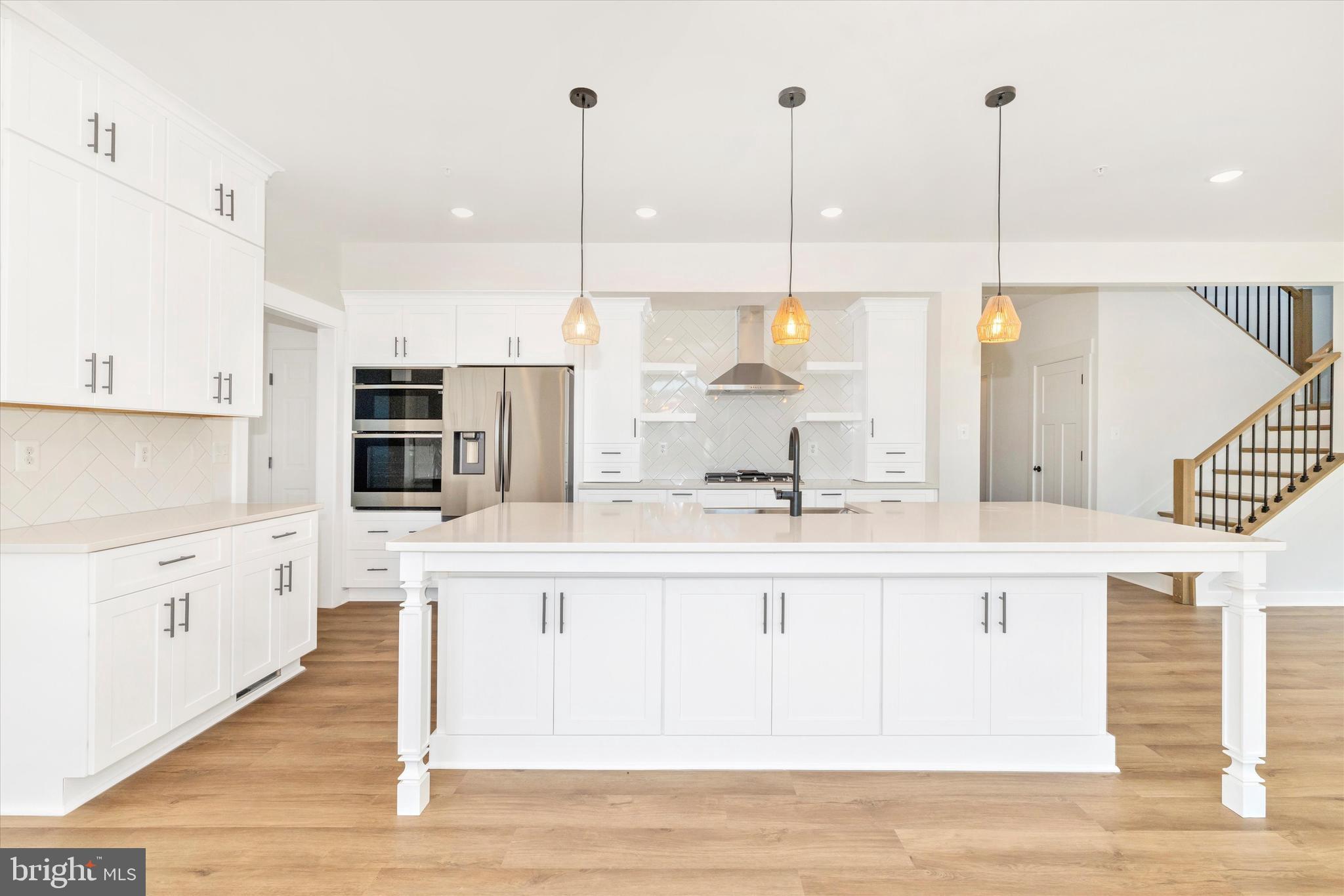 MILLERSVILLE - Residential