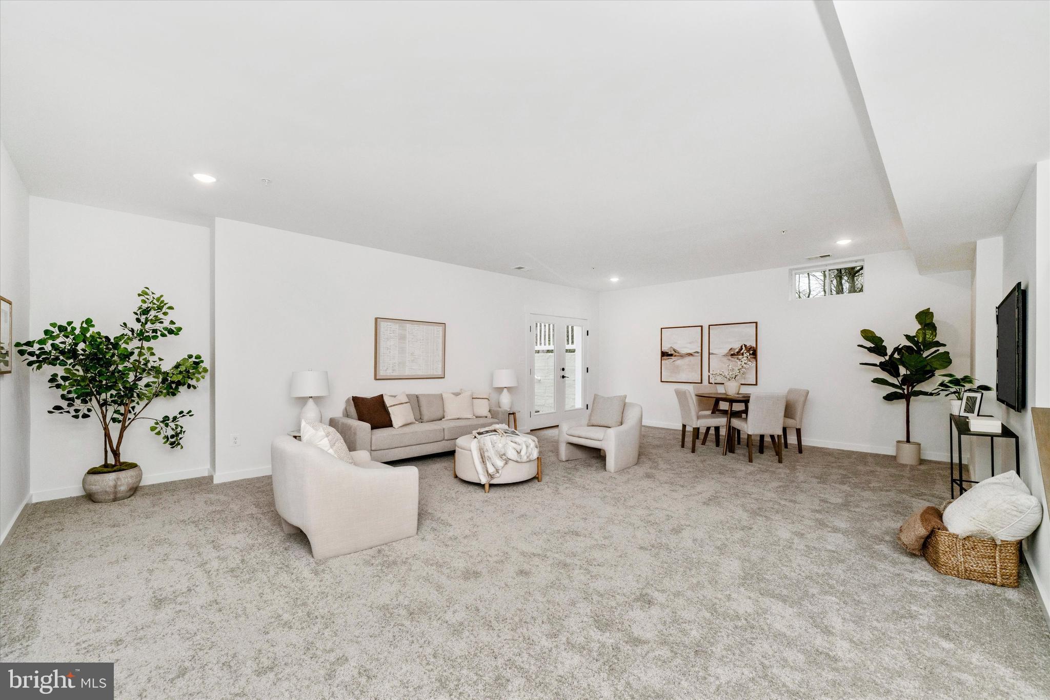 MILLERSVILLE - Residential