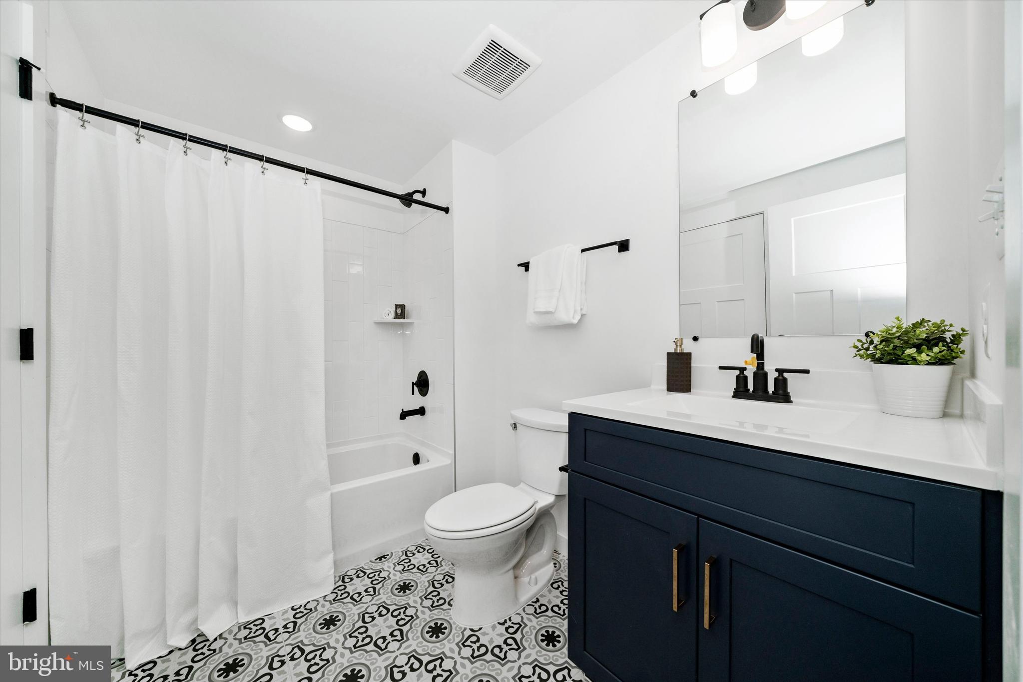 MILLERSVILLE - Residential