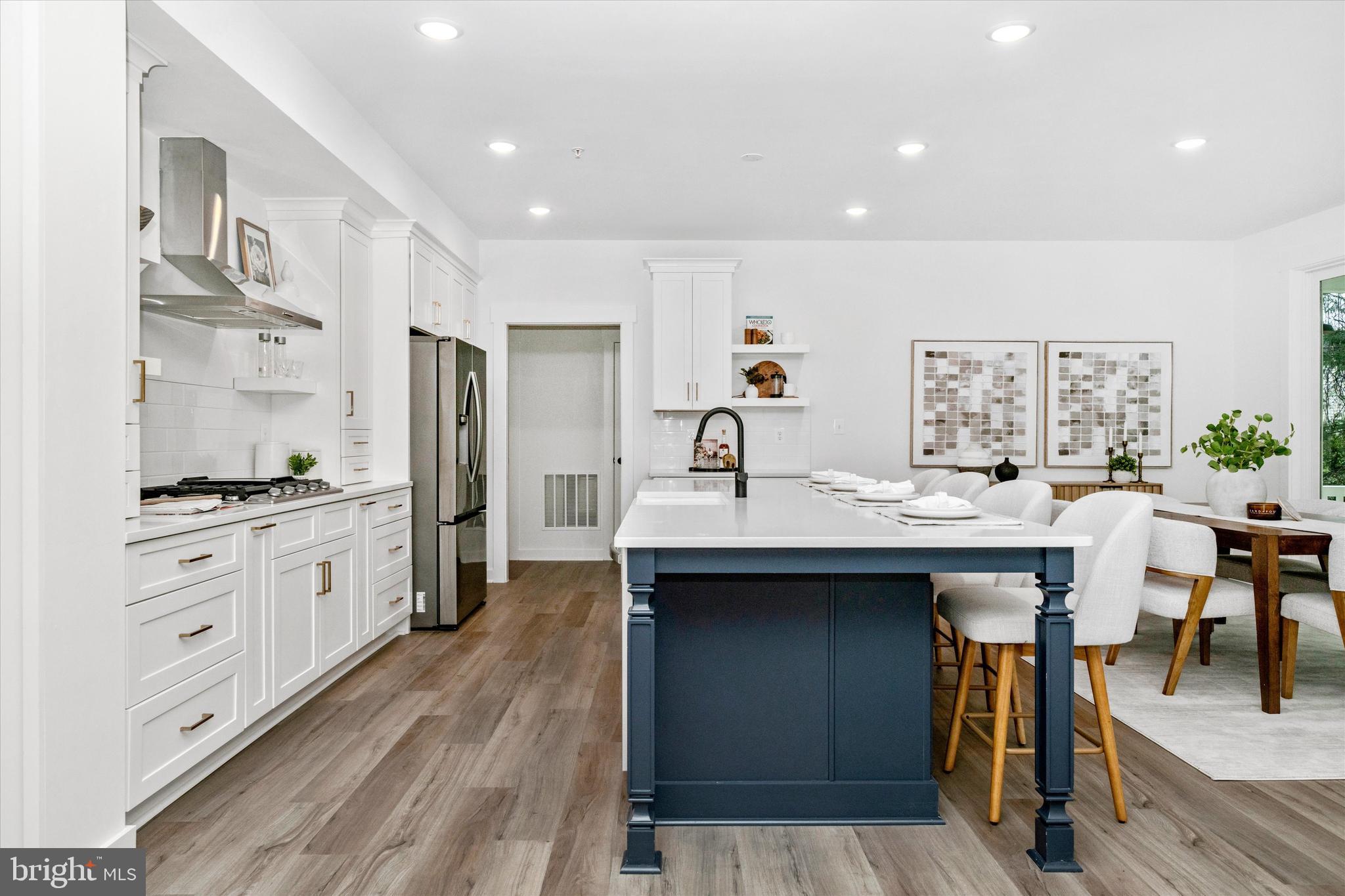 MILLERSVILLE - Residential