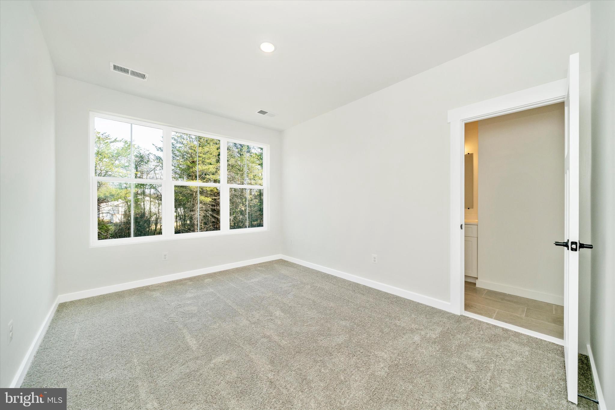 MILLERSVILLE - Residential