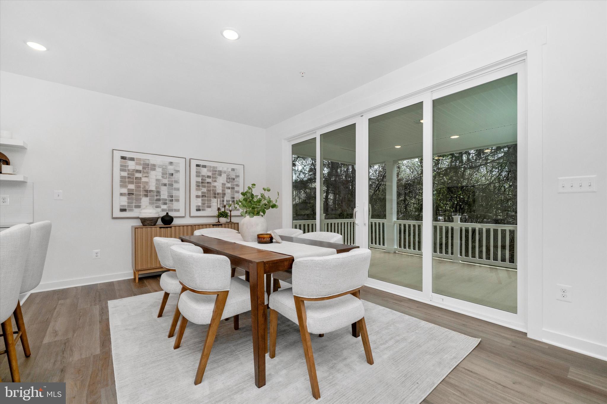 MILLERSVILLE - Residential