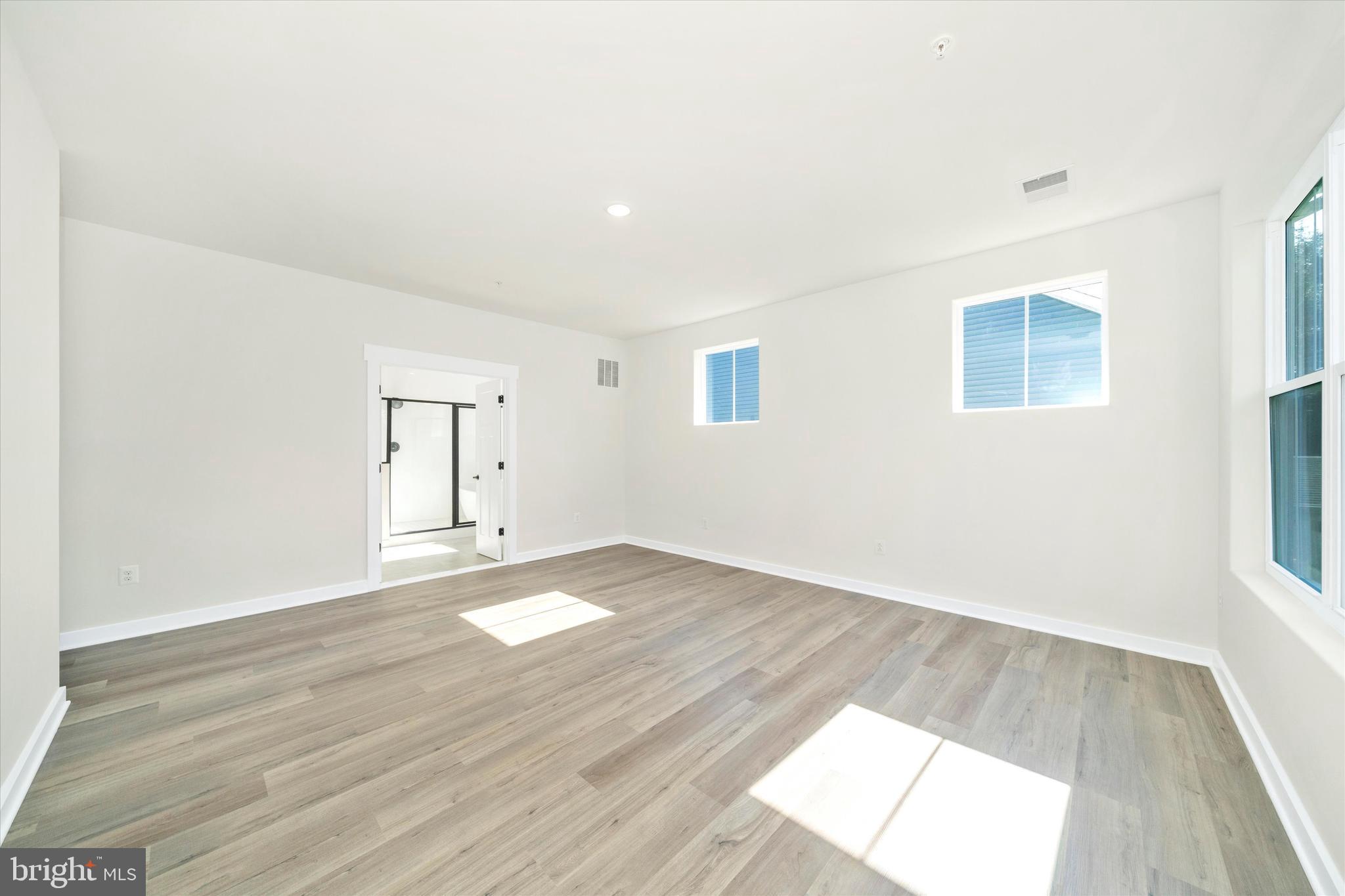 MILLERSVILLE - Residential