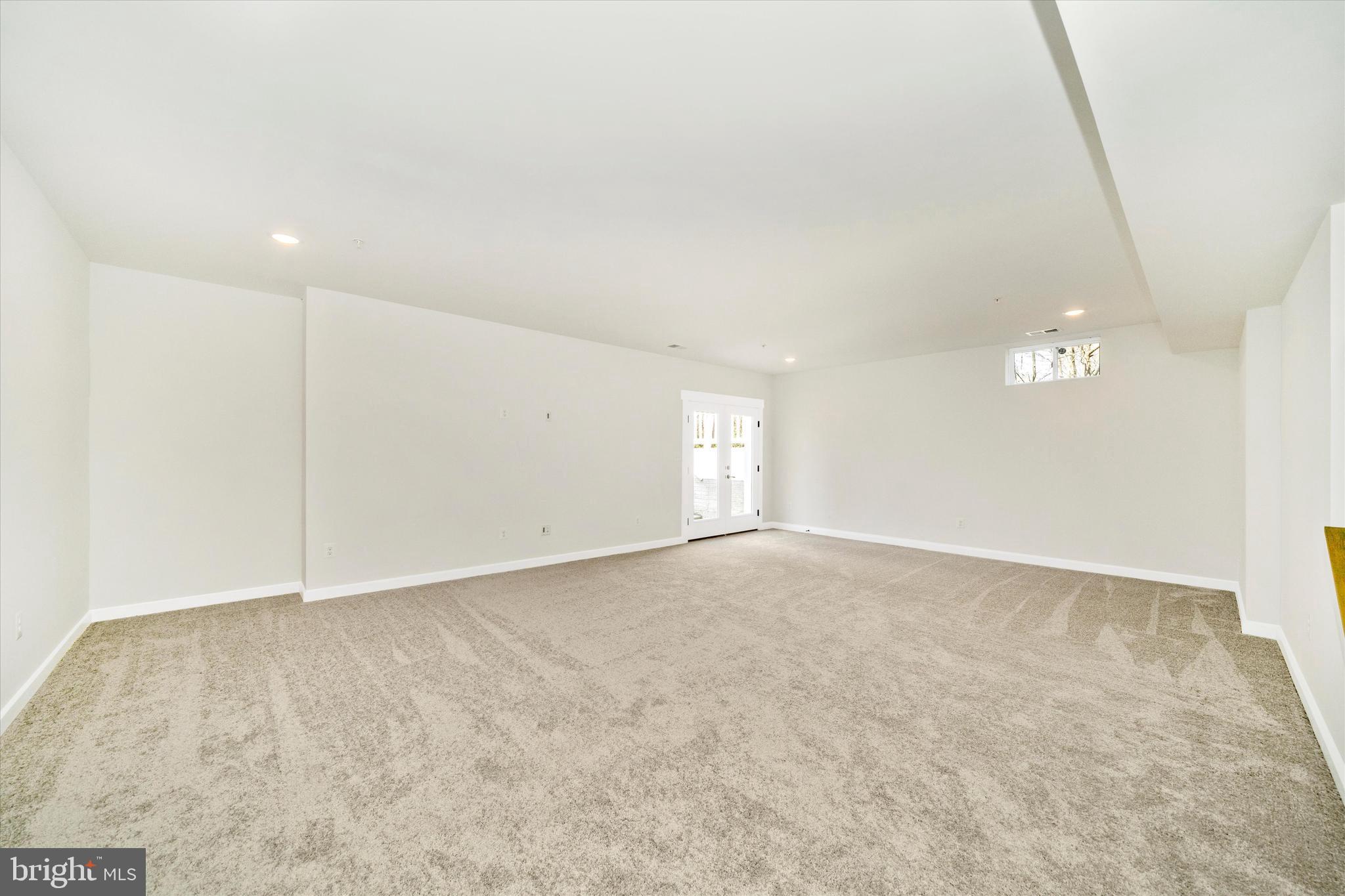 MILLERSVILLE - Residential