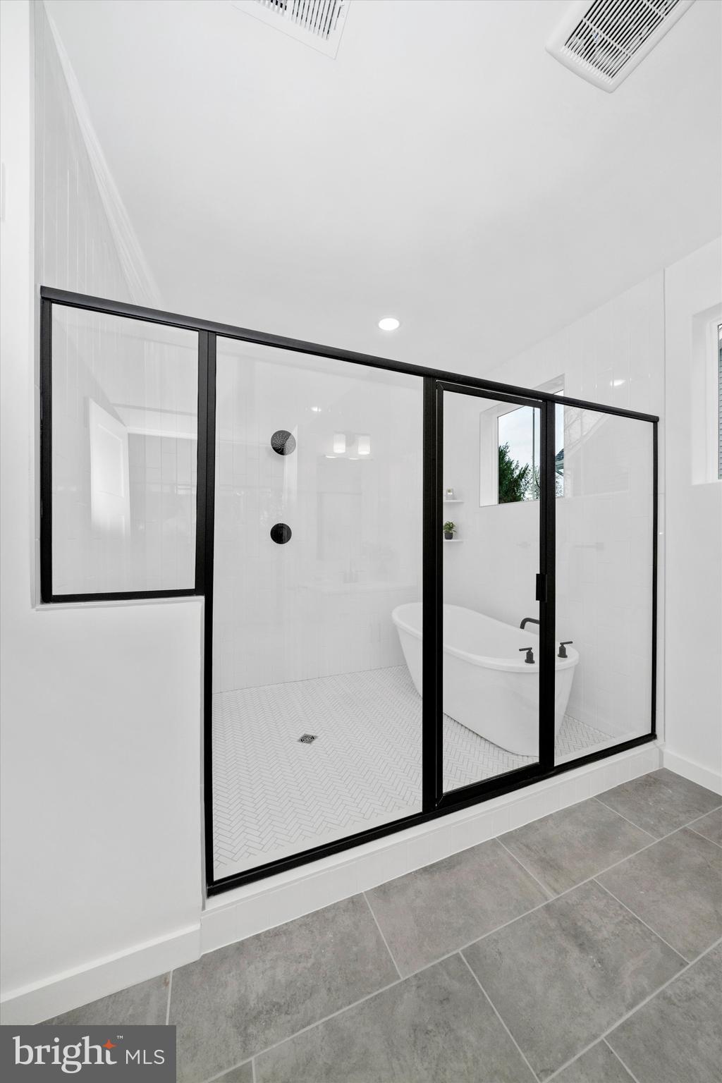 MILLERSVILLE - Residential