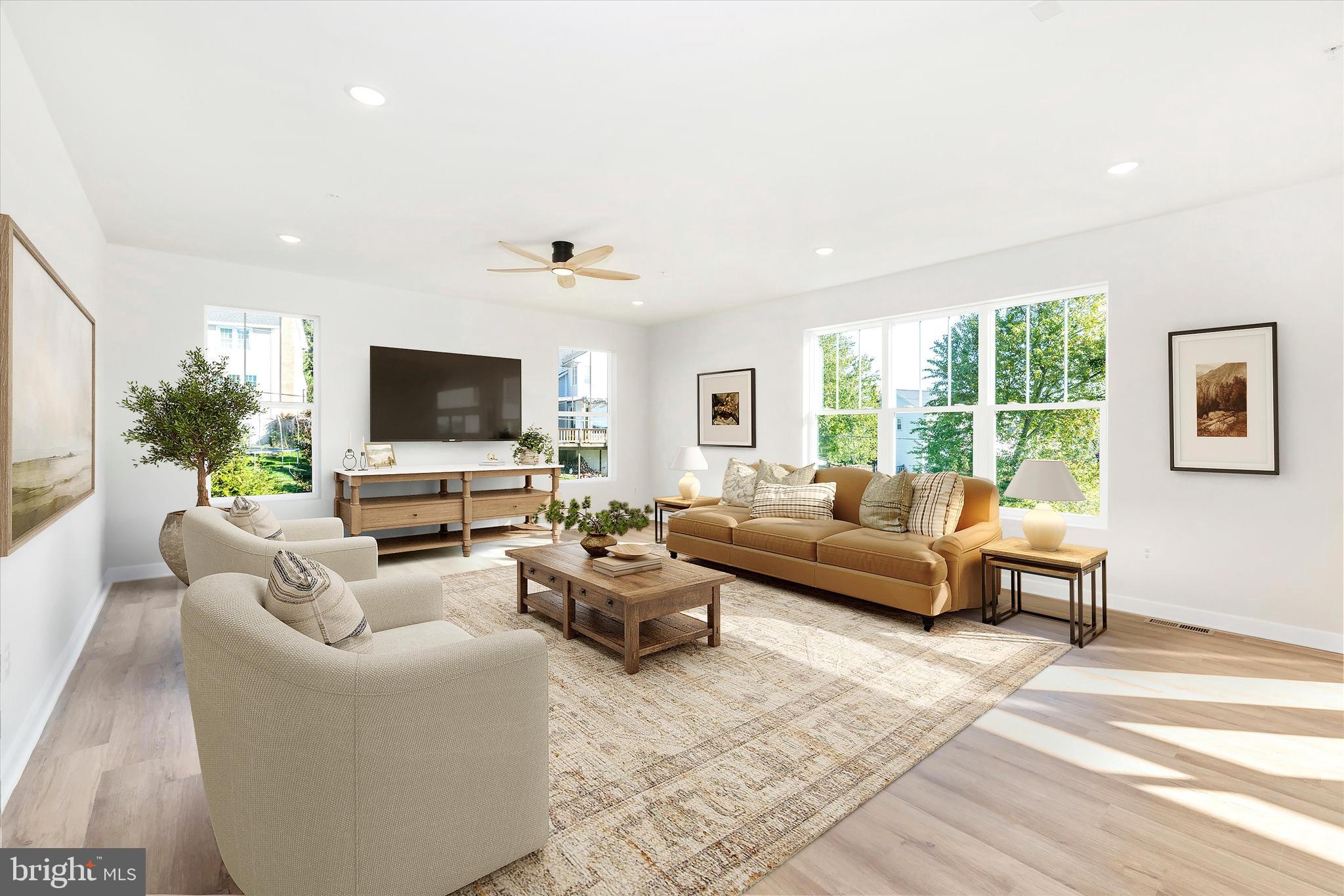 MILLERSVILLE - Residential