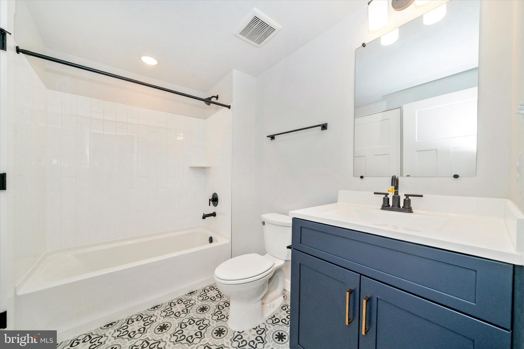 MILLERSVILLE - Residential