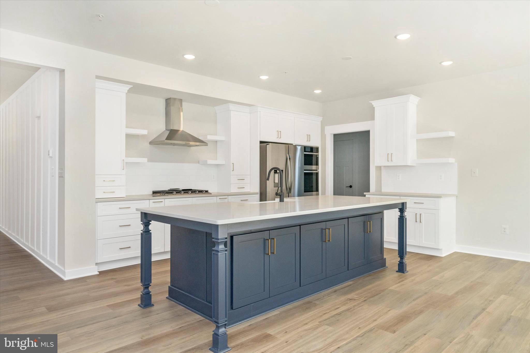 MILLERSVILLE - Residential