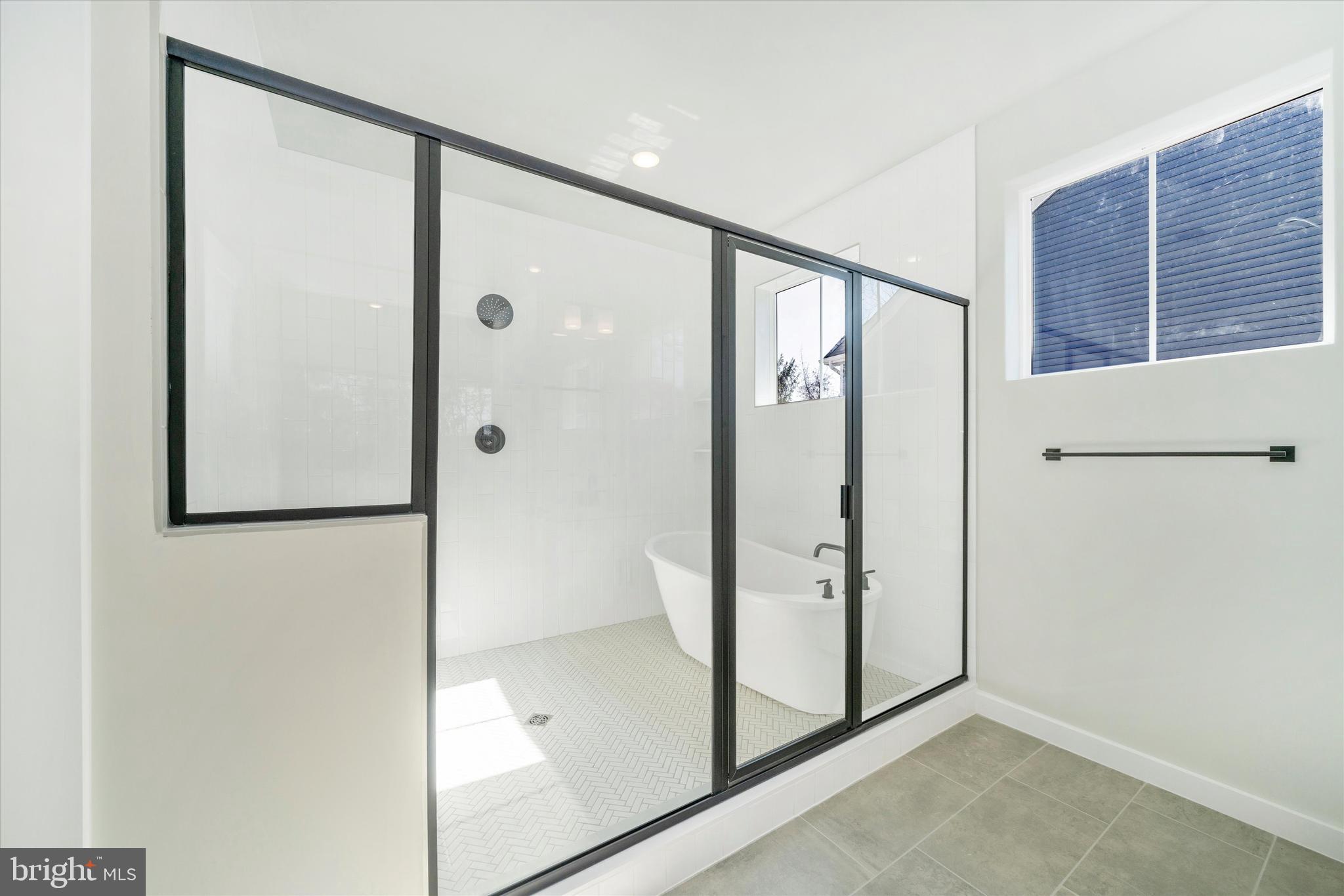 MILLERSVILLE - Residential