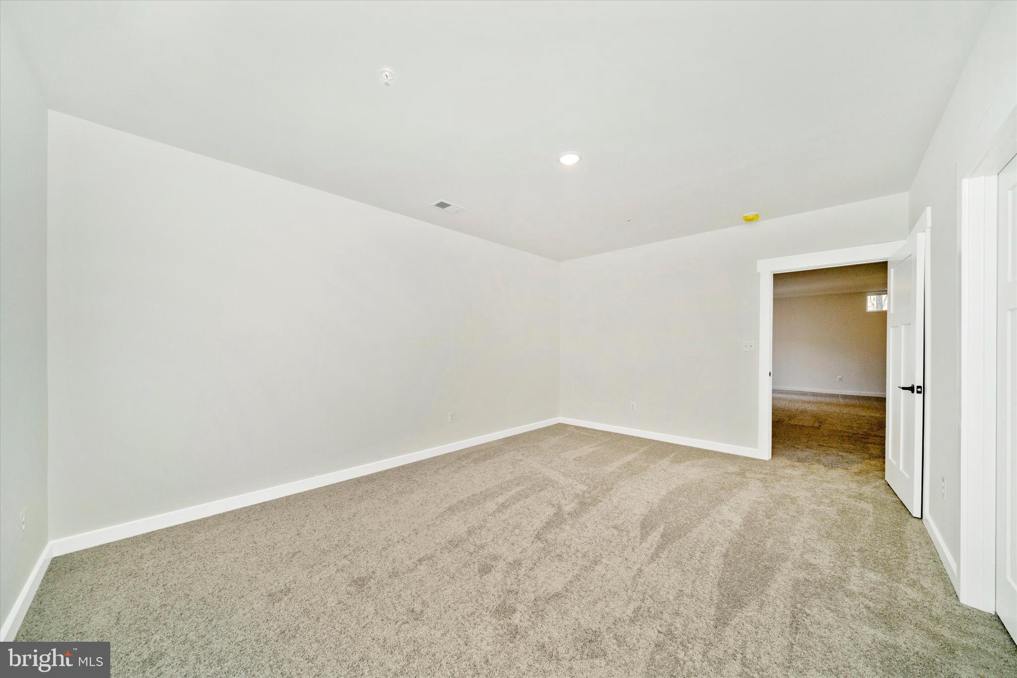 MILLERSVILLE - Residential