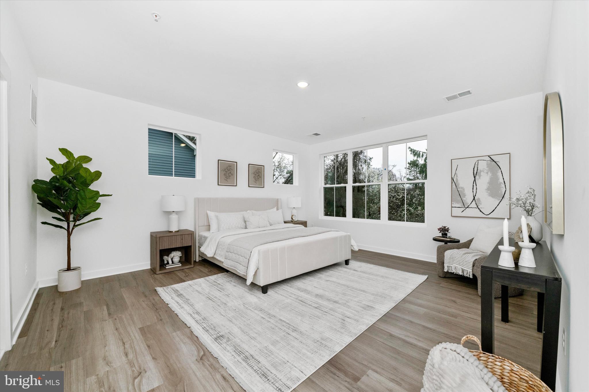 MILLERSVILLE - Residential