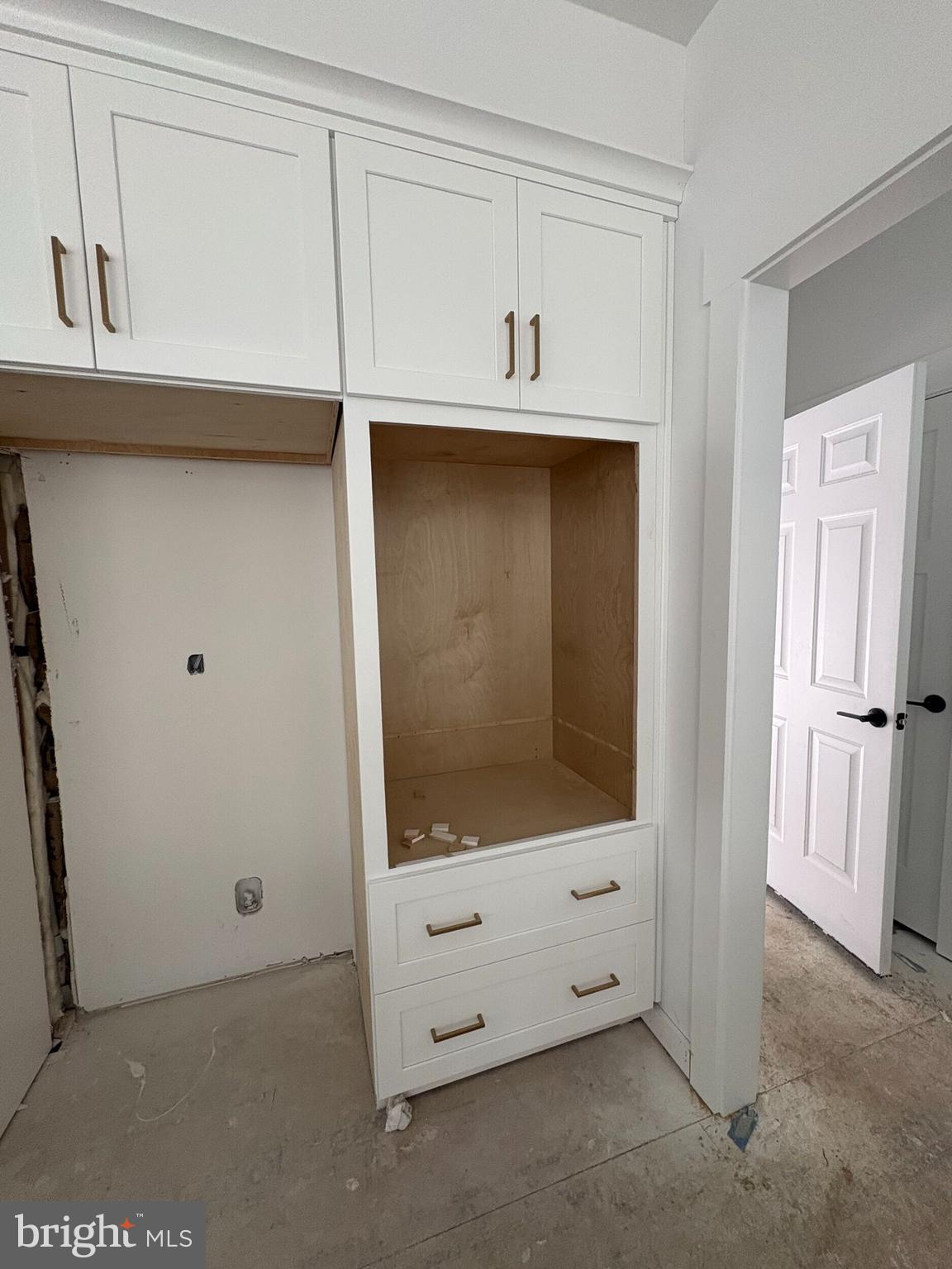 MILLERSVILLE - Residential