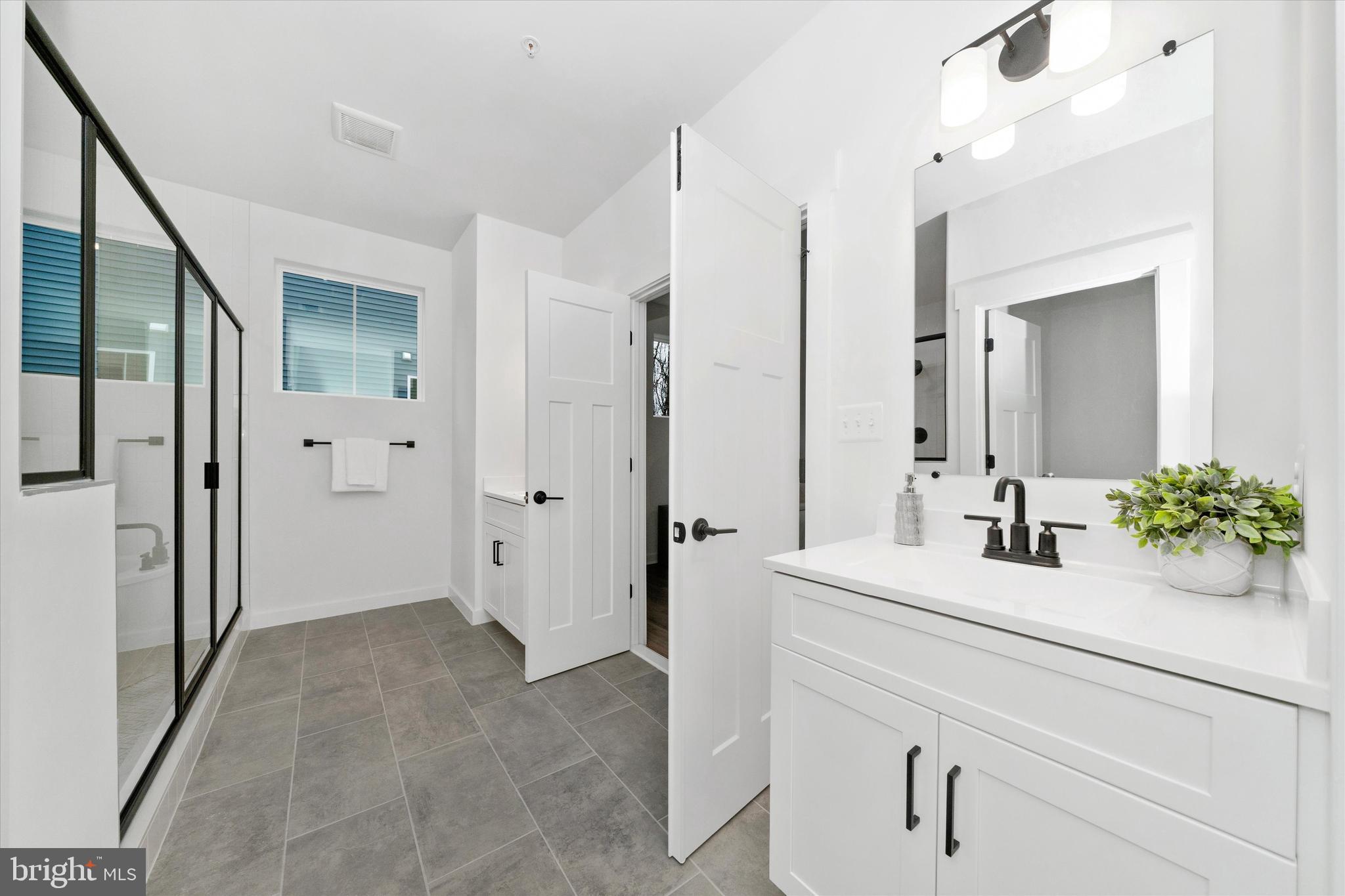 MILLERSVILLE - Residential