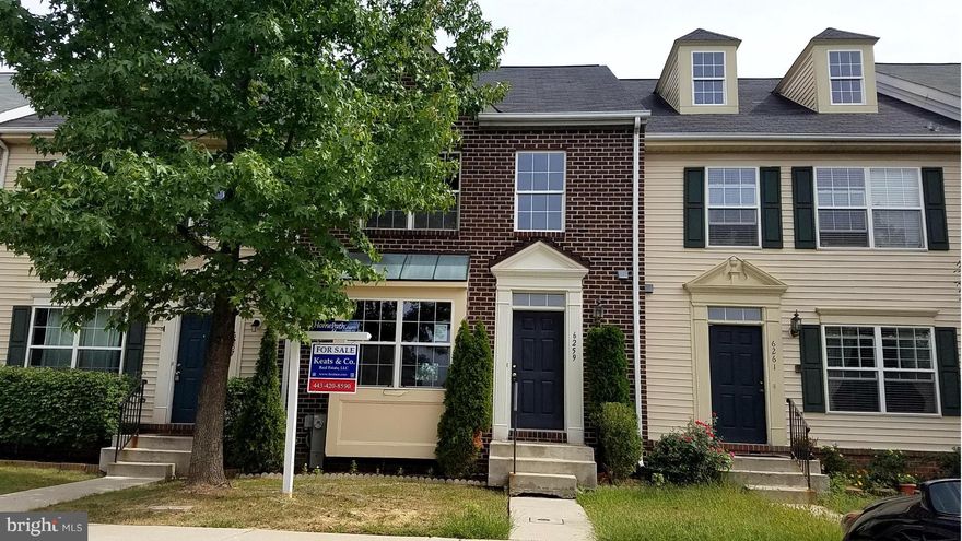 Columbia Treasure! Beautiful home with 3 finished levels of living space, just off Snowden River Pkwy! Step inside the foyer to gleaming hardwood floors in the entry and kitchen. The living and dining area are combined and the living room offers a cozy gas fireplace and walk out to the deck for summer time cook-outs. Upstairs are 3 spacious bedrooms. The master bath offers a separate soaking tub.