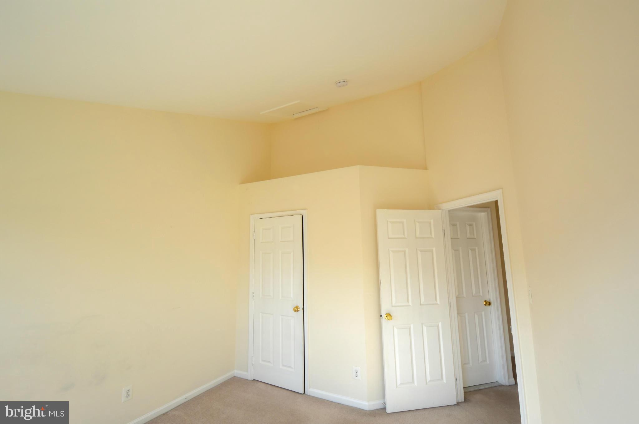 KINCAID FOREST - Residential Lease