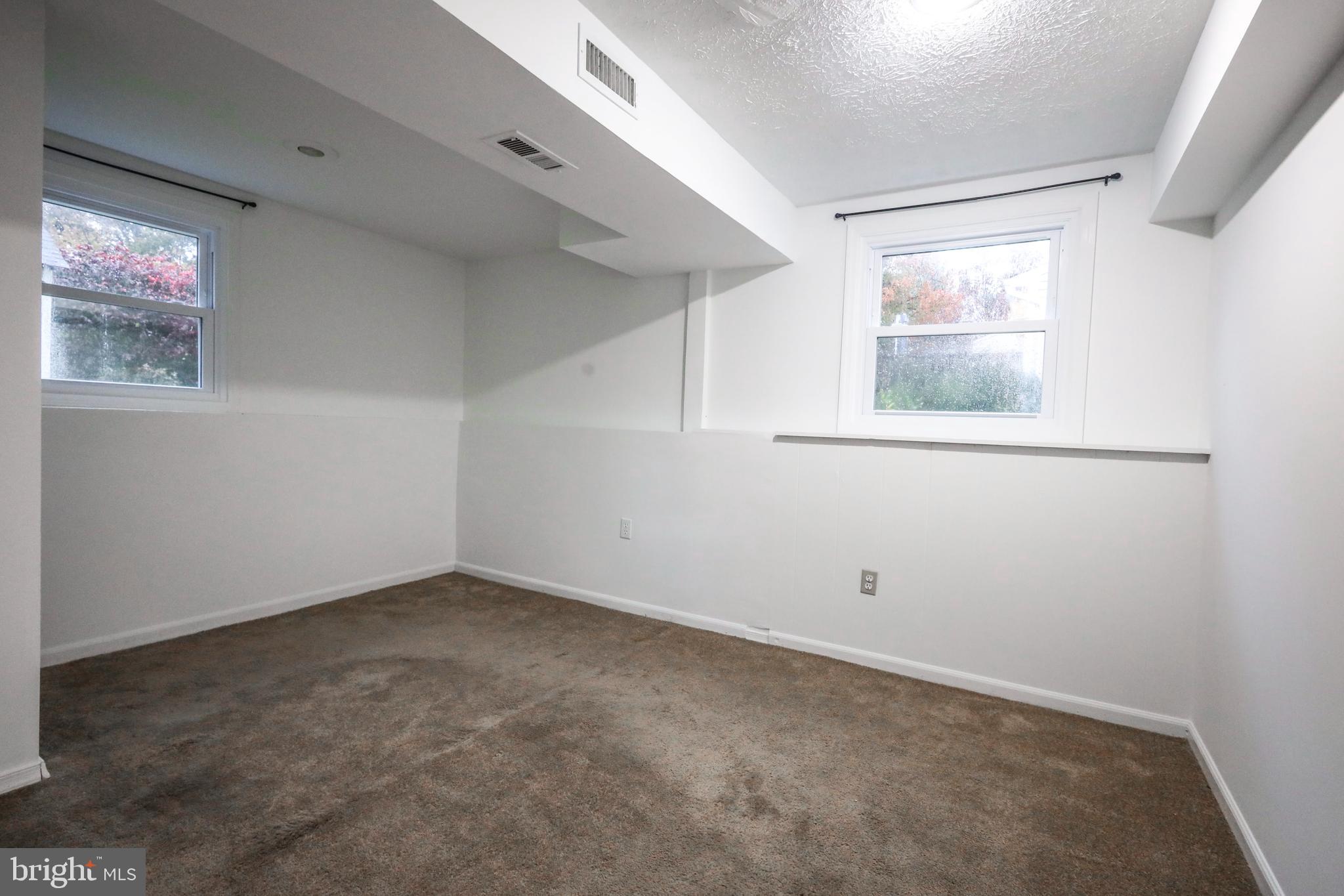 KINGS CONTRIVANCE - Residential