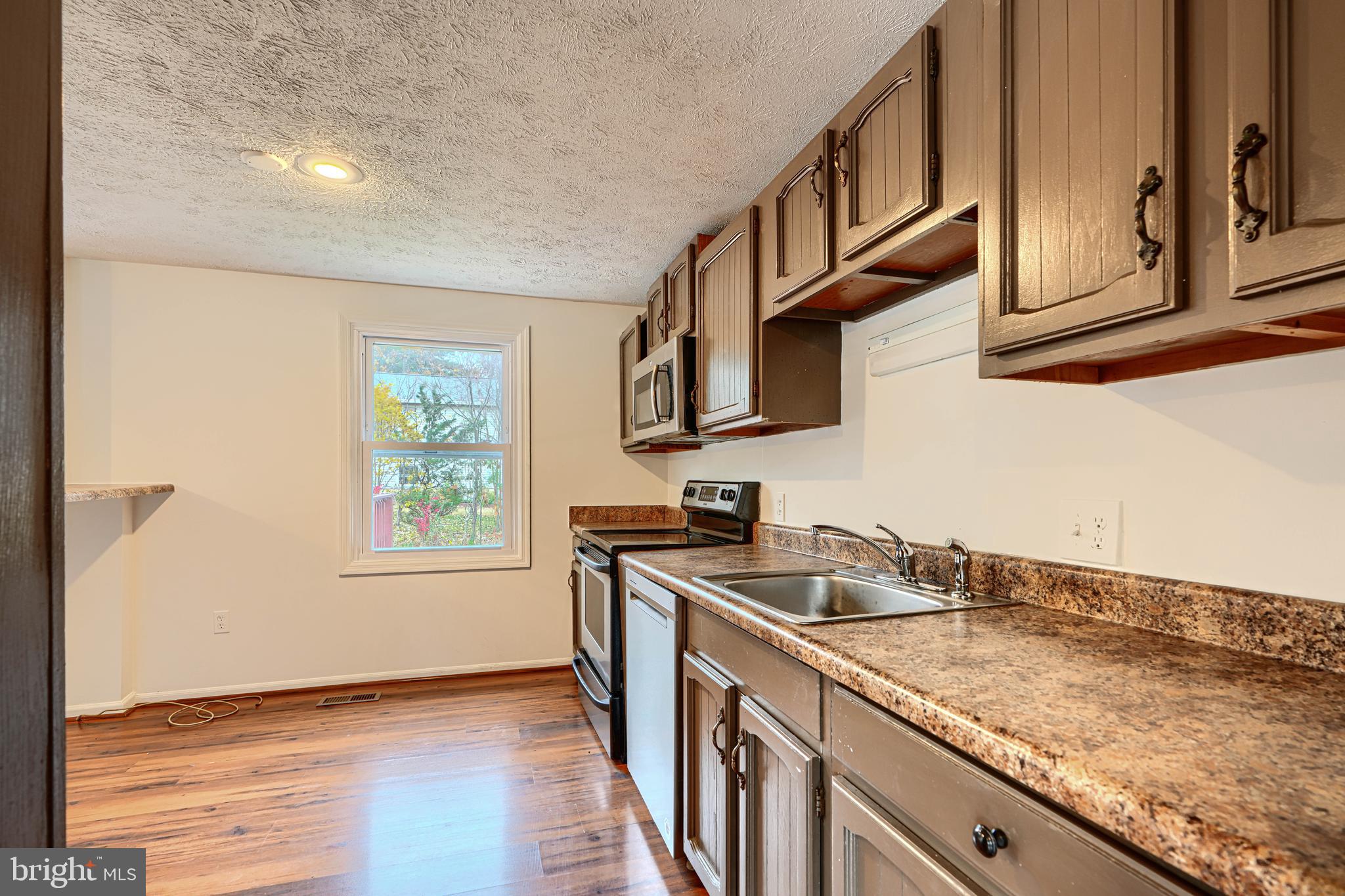 KINGS CONTRIVANCE - Residential