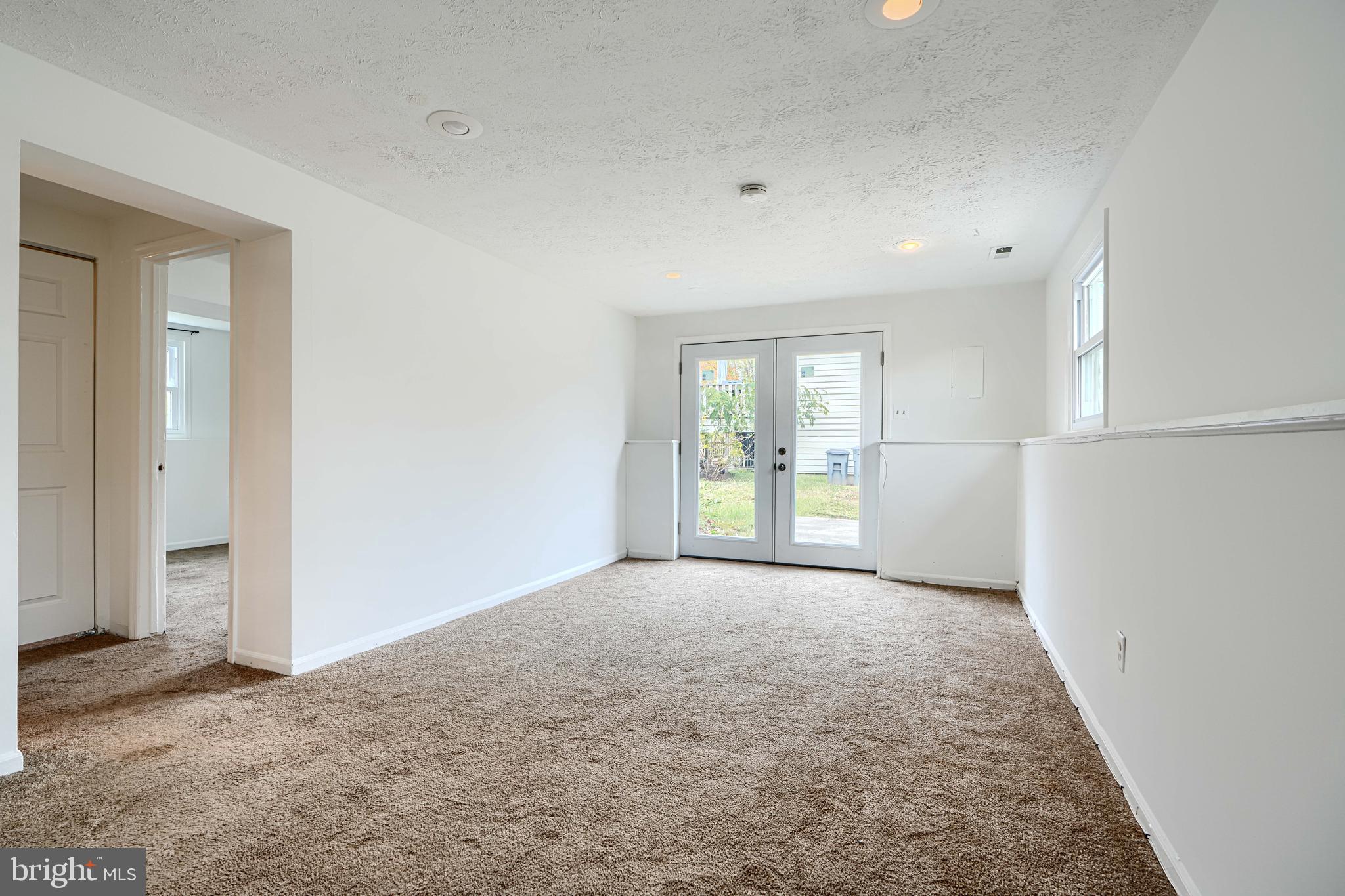 KINGS CONTRIVANCE - Residential