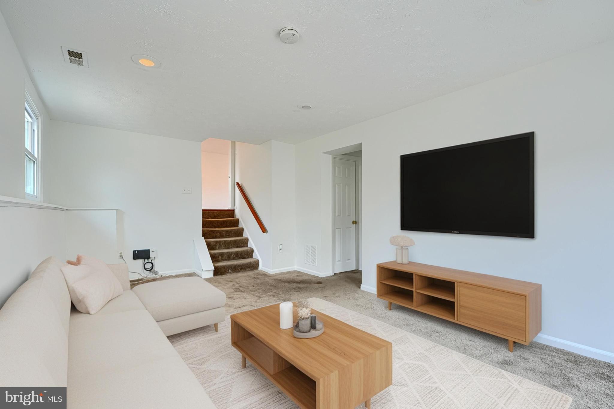 KINGS CONTRIVANCE - Residential