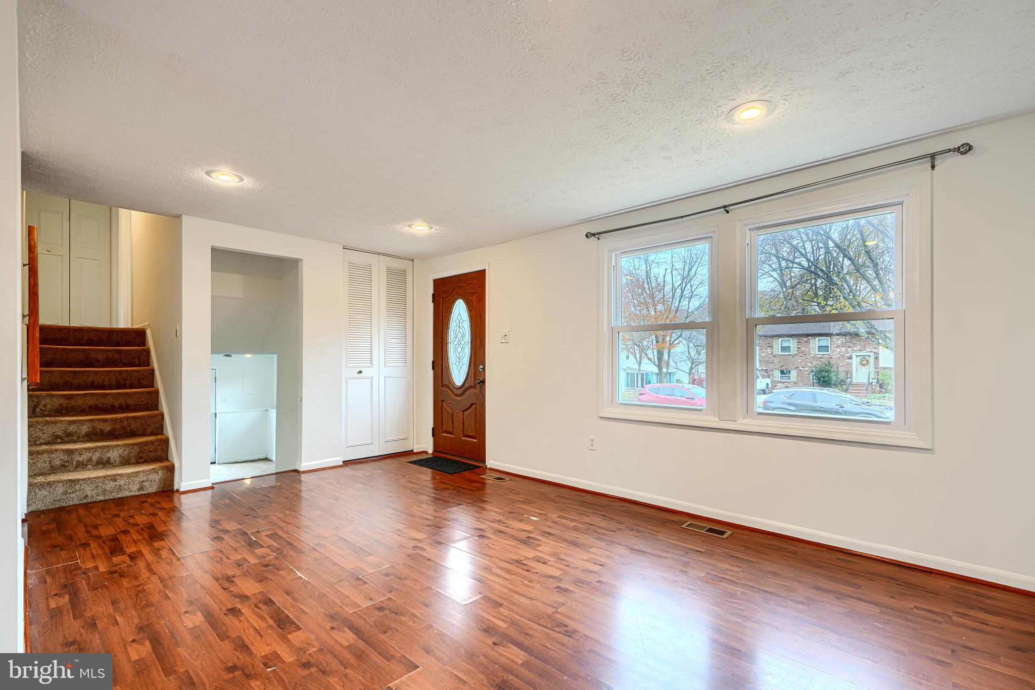 KINGS CONTRIVANCE - Residential