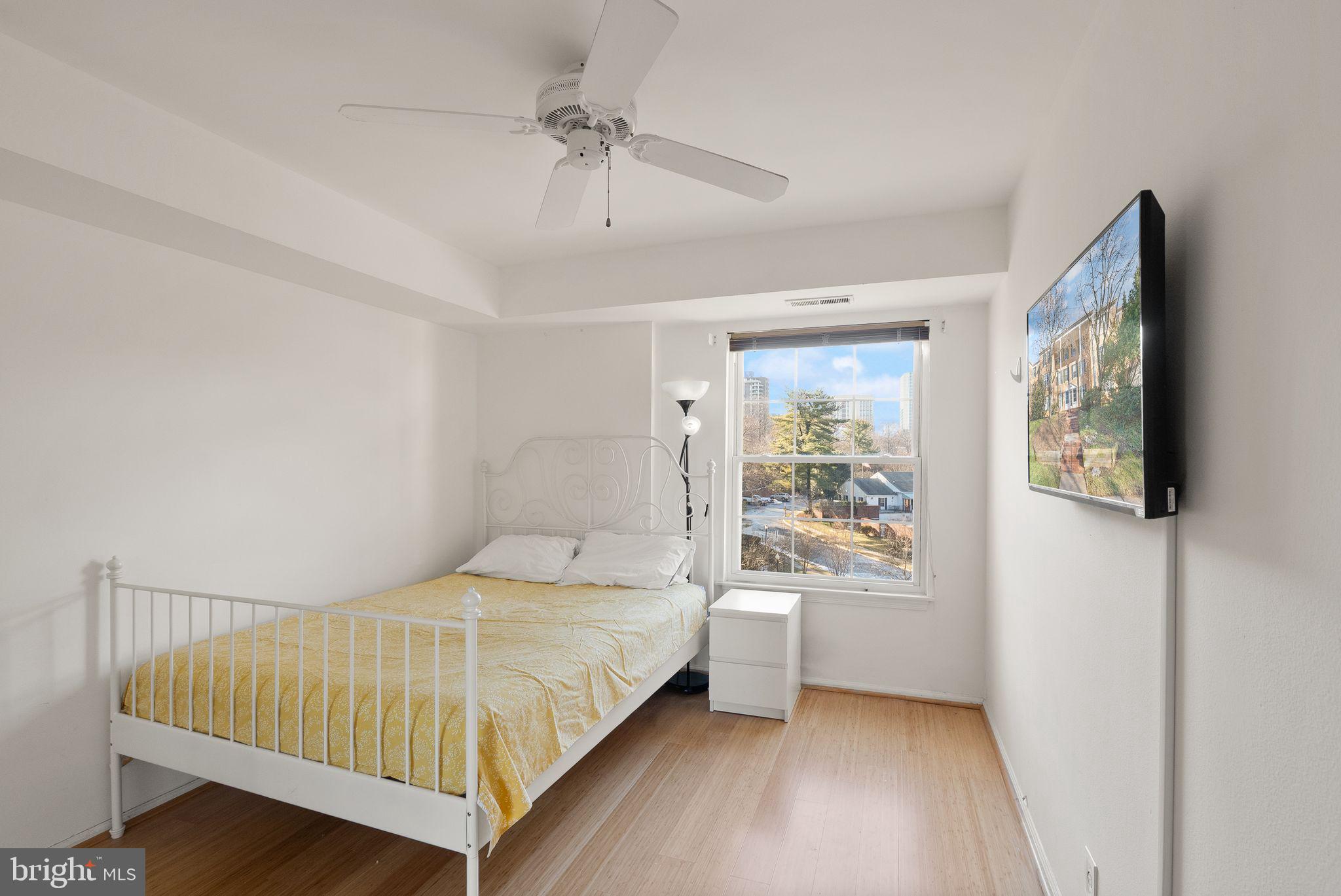 THE COLONIES - Residential