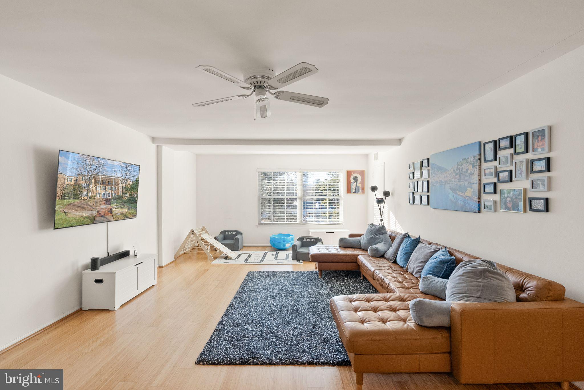 THE COLONIES - Residential