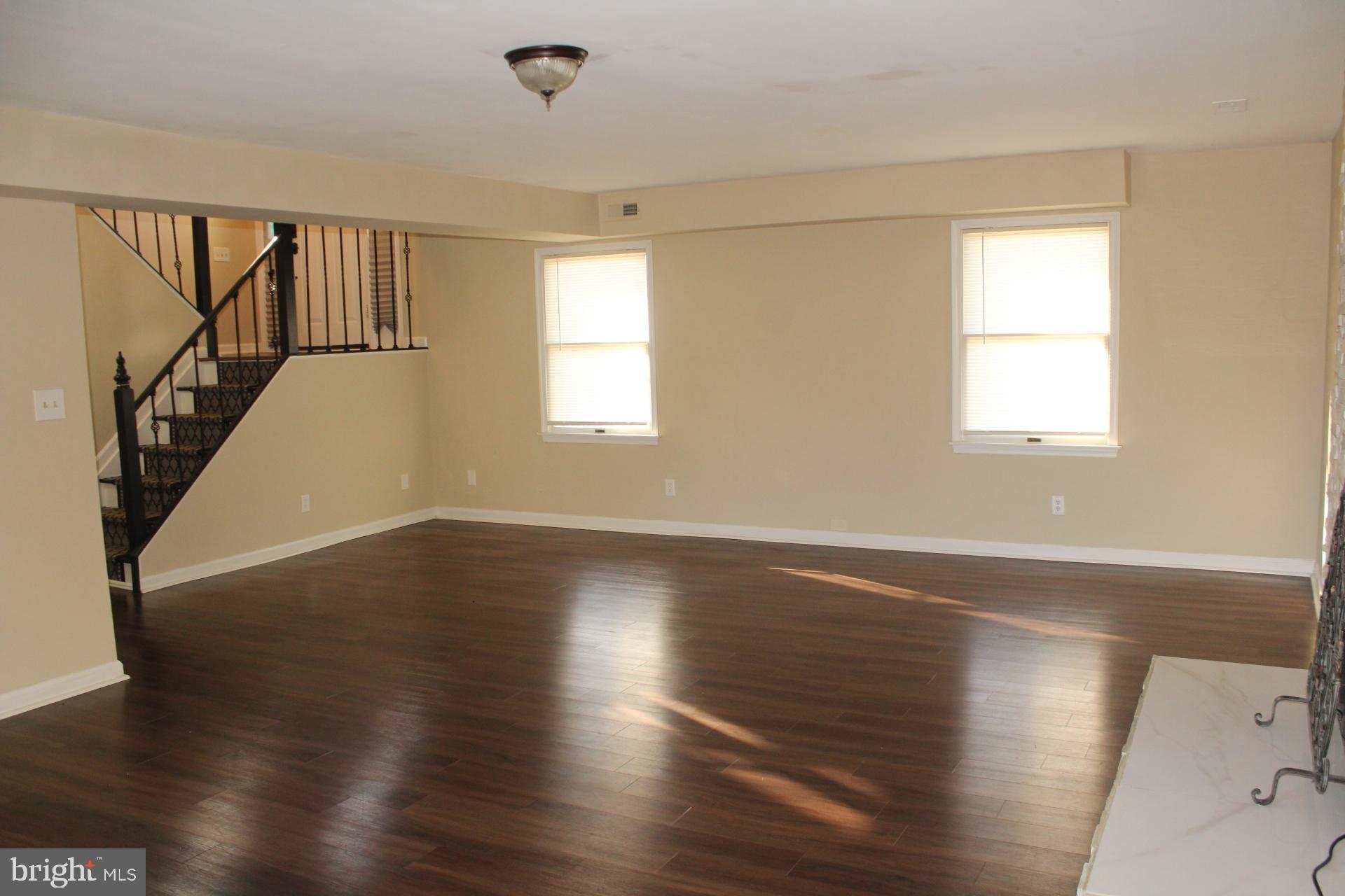 MEADOWBROOK - Residential Lease