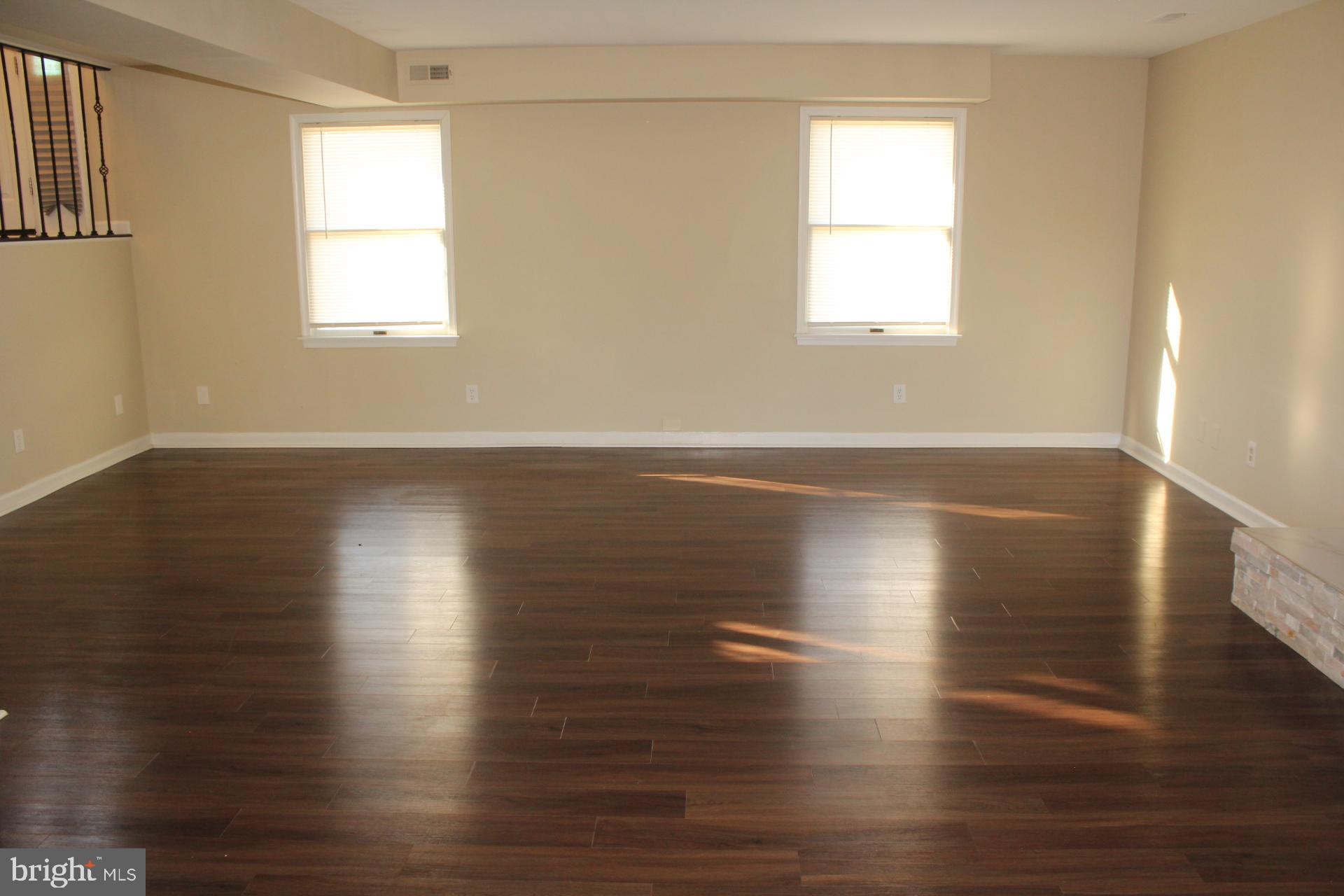 MEADOWBROOK - Residential Lease