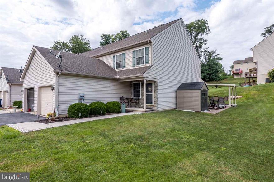 Enjoy this beautiful, move in ready end unit town home in Lakeside Towns. Features 1 car garage, 4 bdrm,  2.5 bath w/ 2nd floor laundry. Relax in gorgeous 12x12 sunroom w/ Nature Stone flooring & walk out to  covered patio overlooking over-sized yard. Fully finished basement w/ Family room & large 4th bdrm perfect  for sprawling out. Lots of room & won't last long.